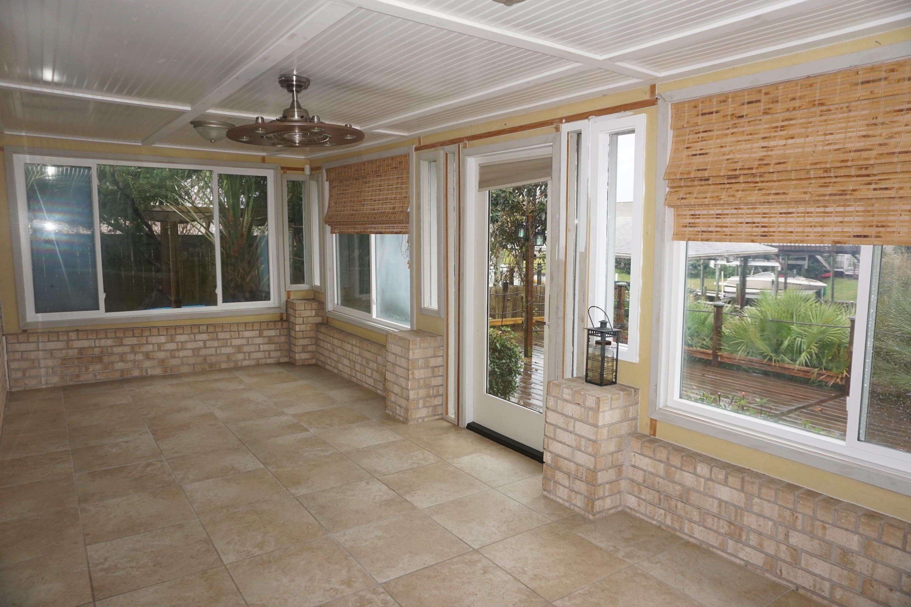 SANTA ROSA SHORES - Residential Lease