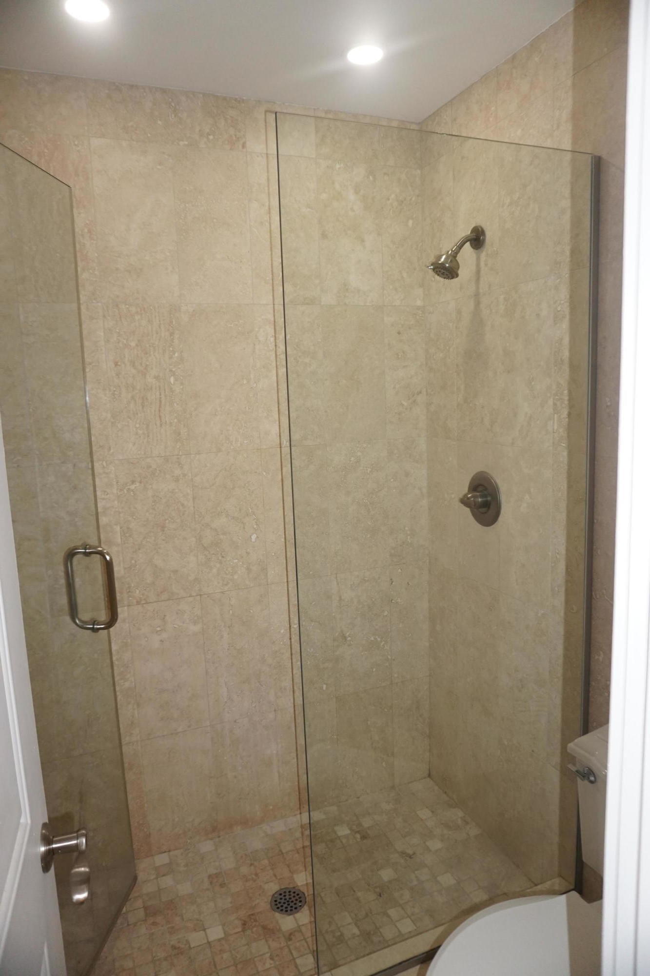 SANTA ROSA SHORES - Residential Lease