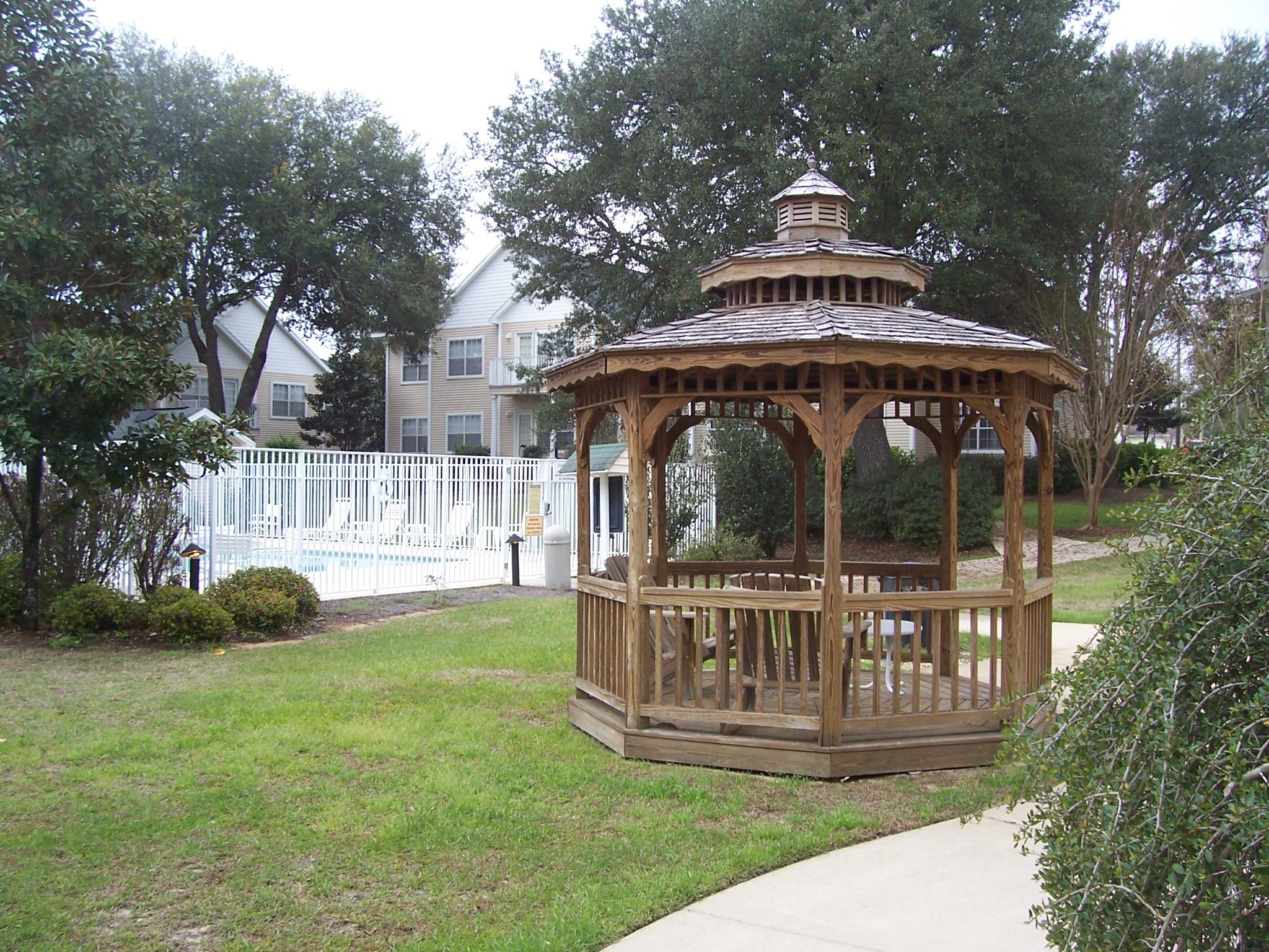 THE OAKS AT NICEVILLE PH I - Residential Lease