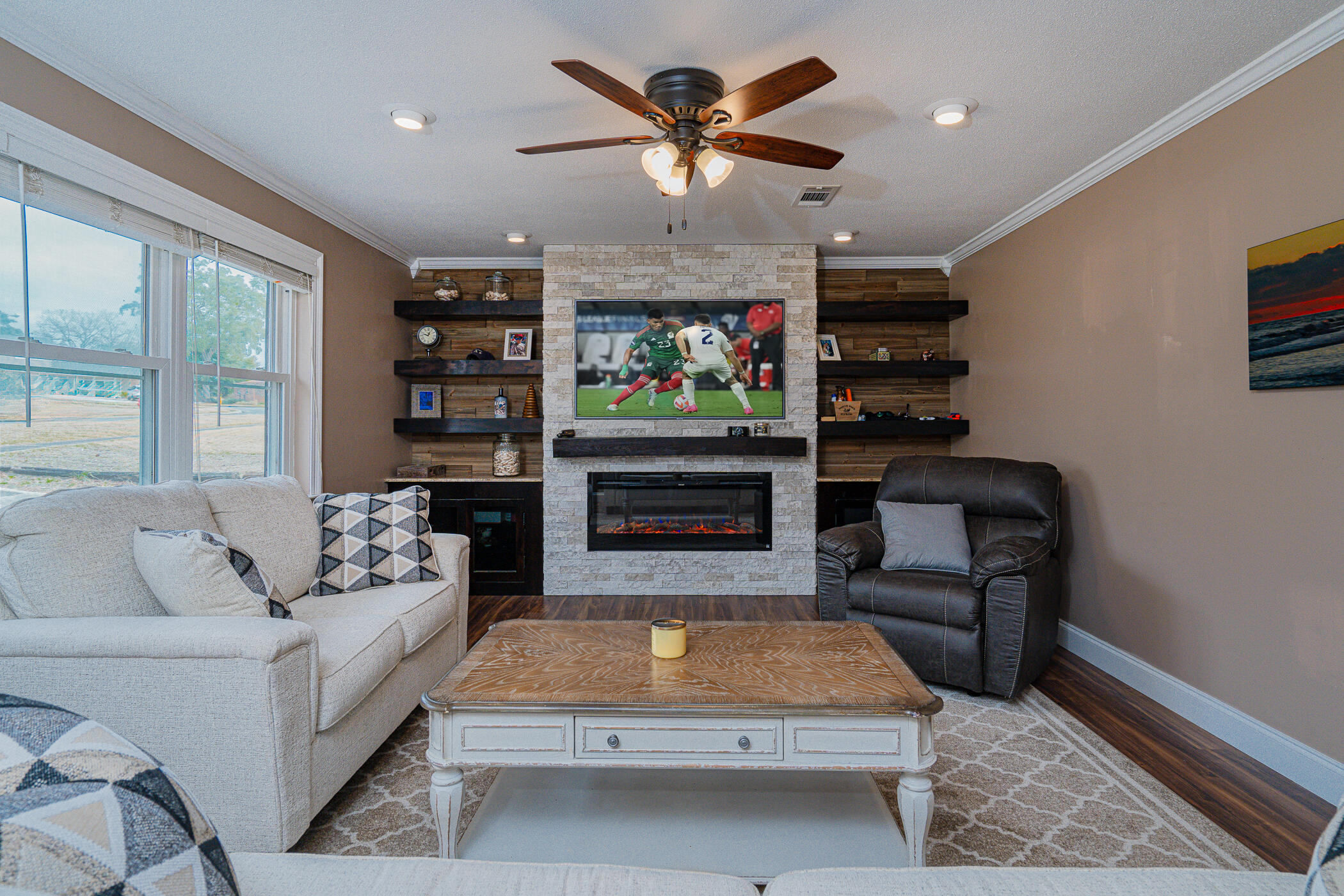 PINE LAKE S/D - Residential