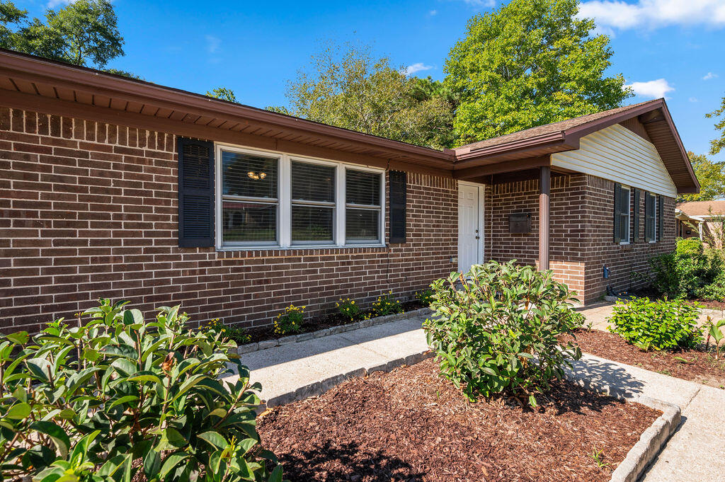 PINE LAKE S/D - Residential