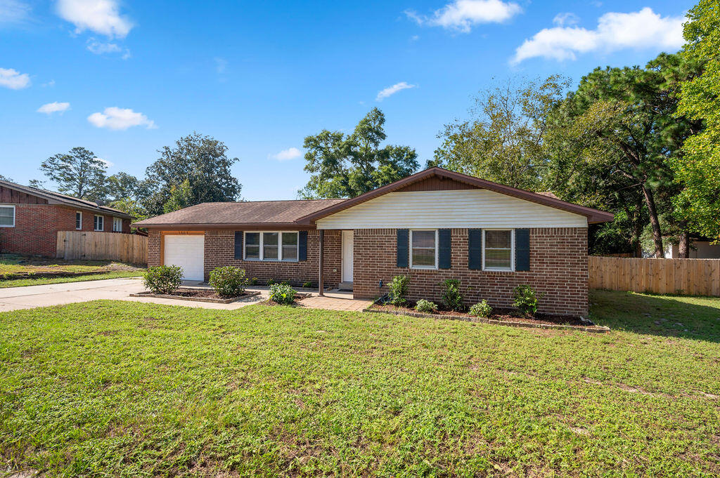 PINE LAKE S/D - Residential