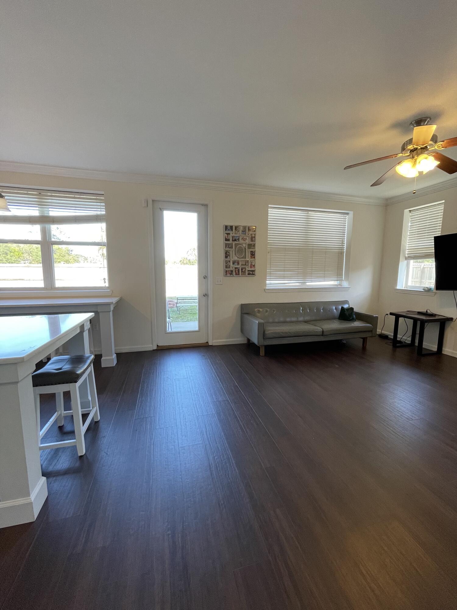 NEW MARY ESTHER (242300.10) - Residential Lease