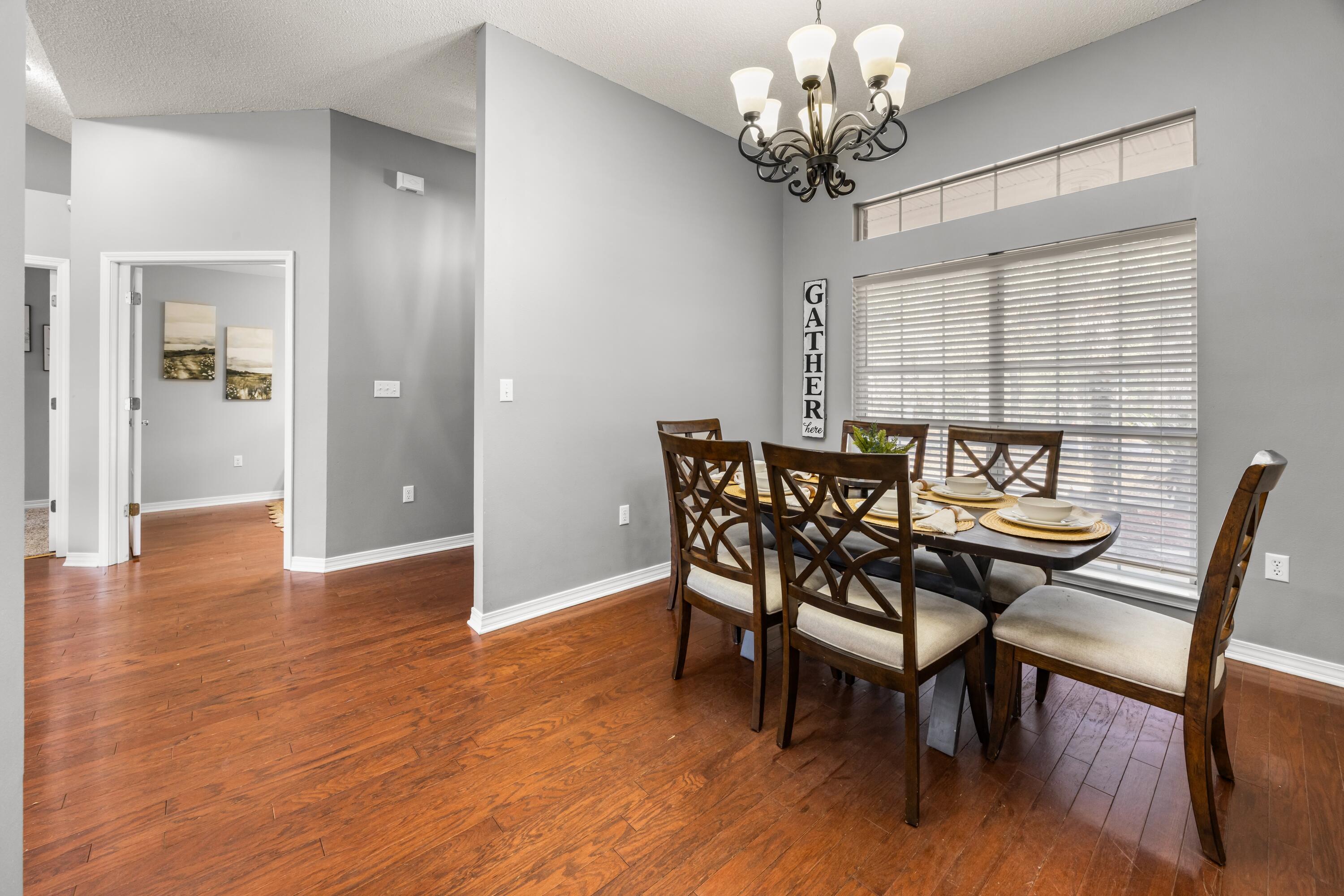 COUNTRY CLUB ESTATES 1 OF CRESTVIEW - Residential