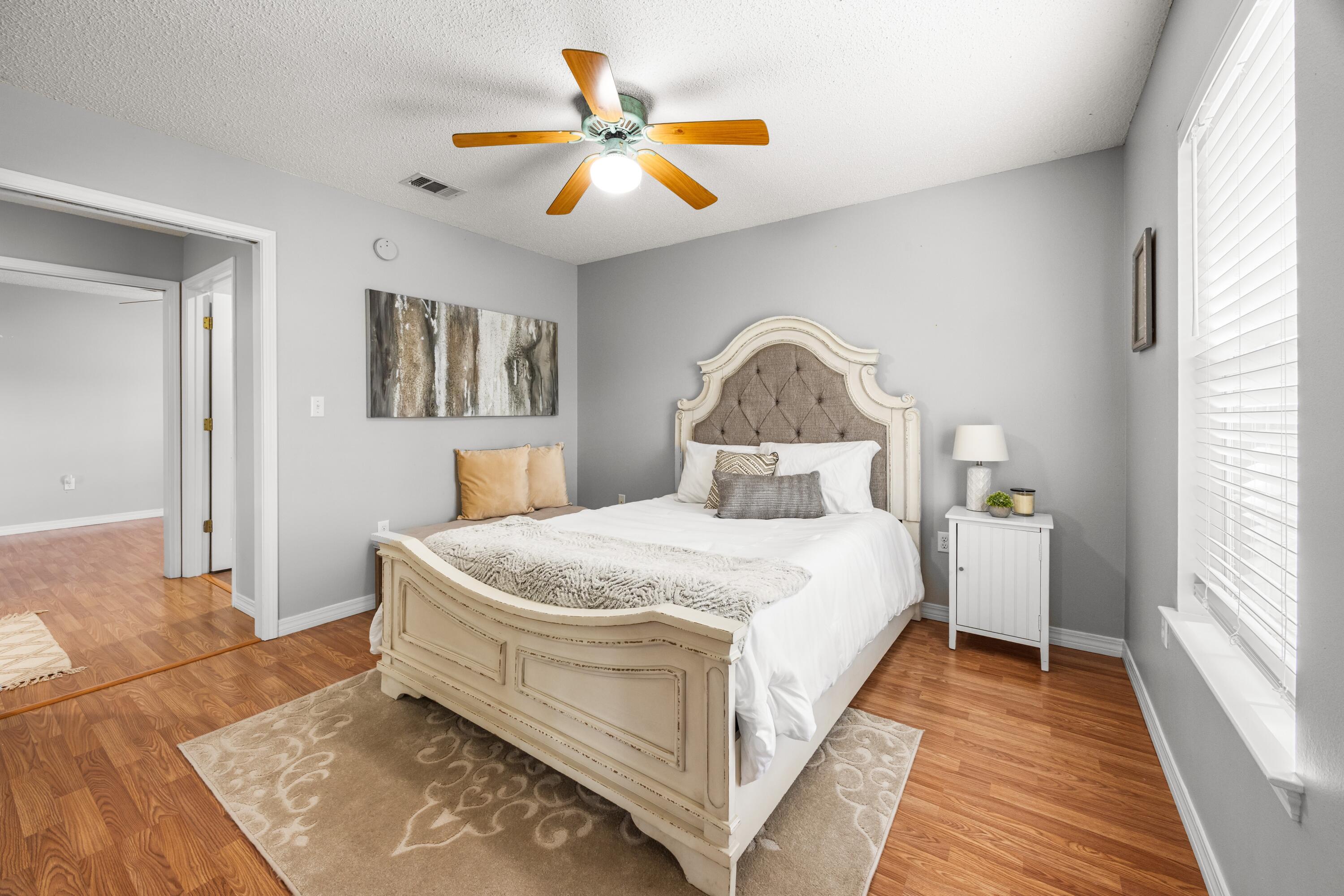 COUNTRY CLUB ESTATES 1 OF CRESTVIEW - Residential