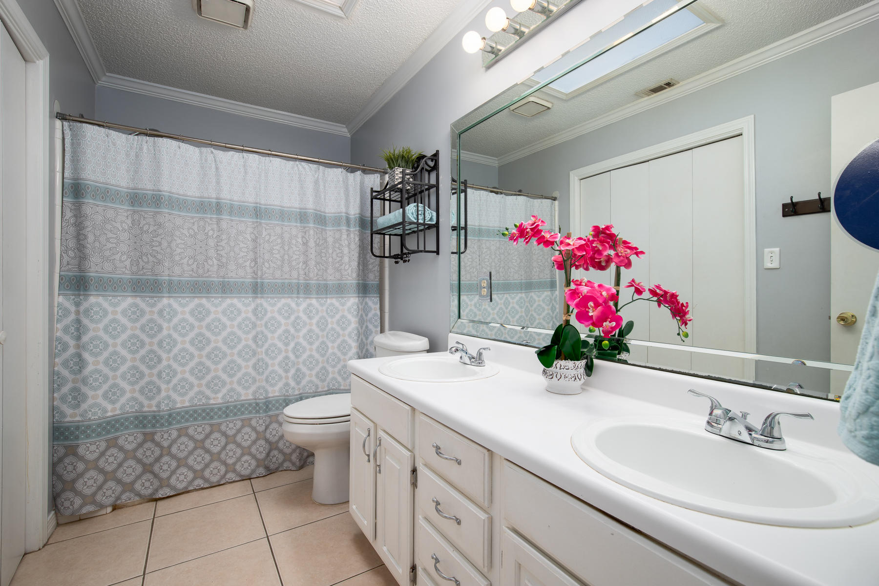 HIDDEN TRAILS PH 2 - Residential Lease