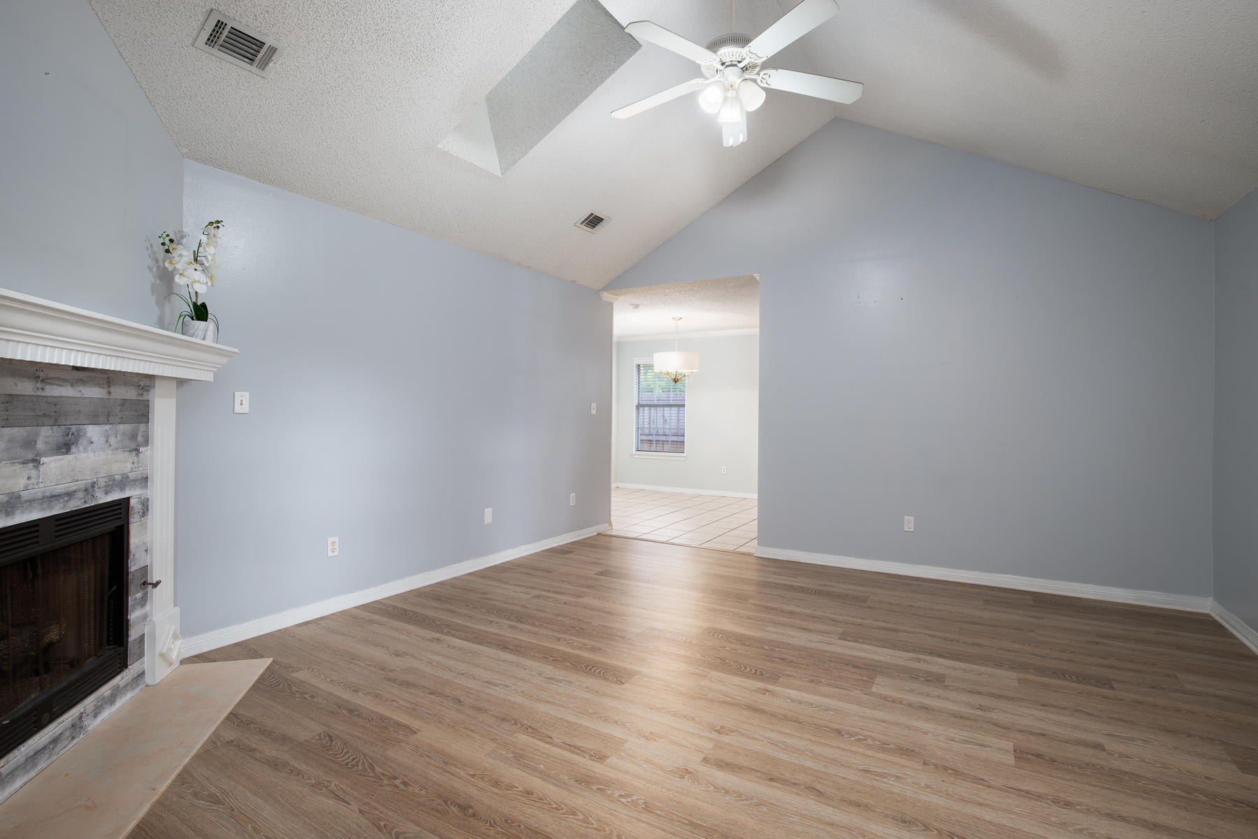 HIDDEN TRAILS PH 2 - Residential Lease