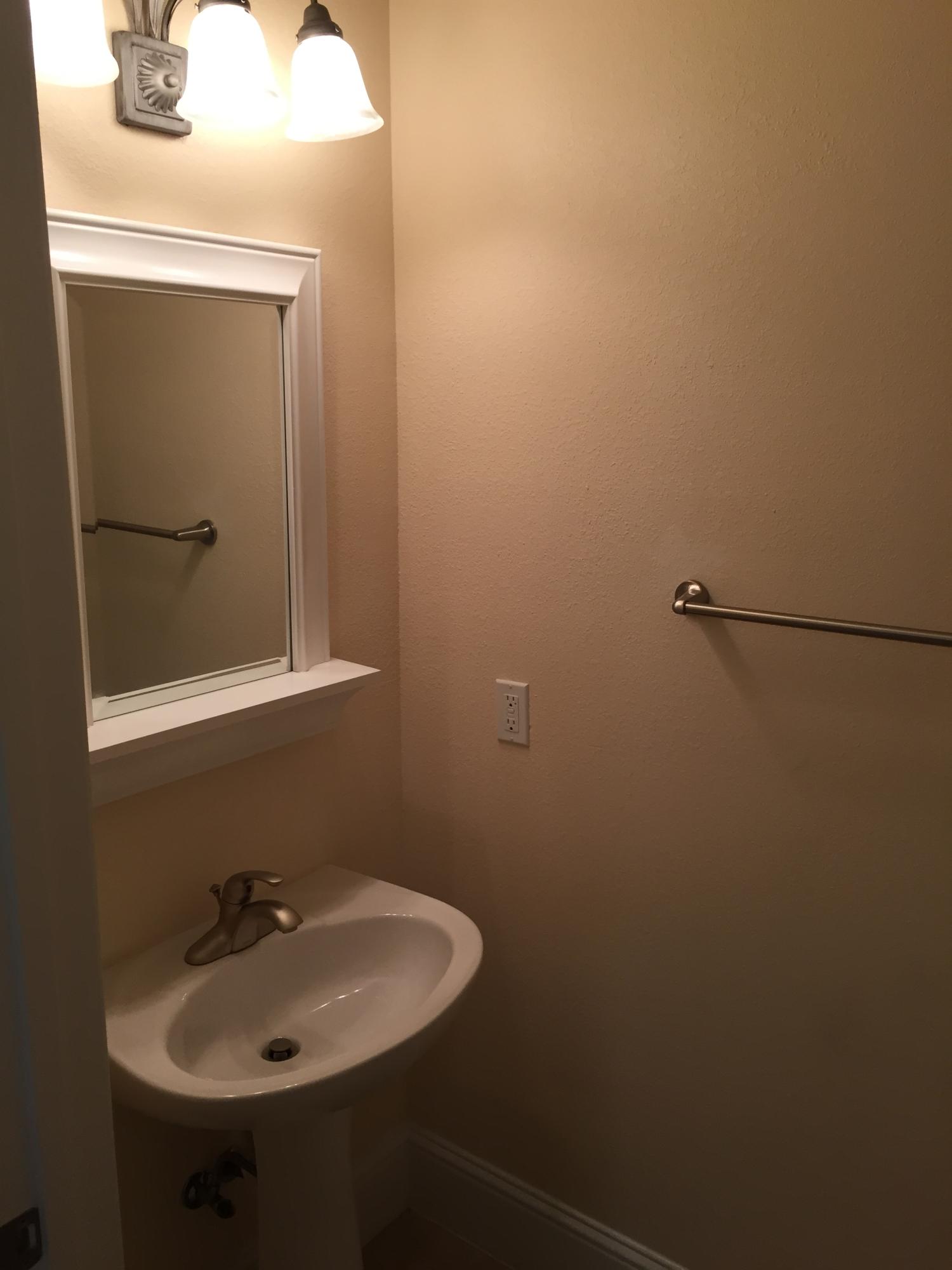 EAGLE BAY - Residential Lease