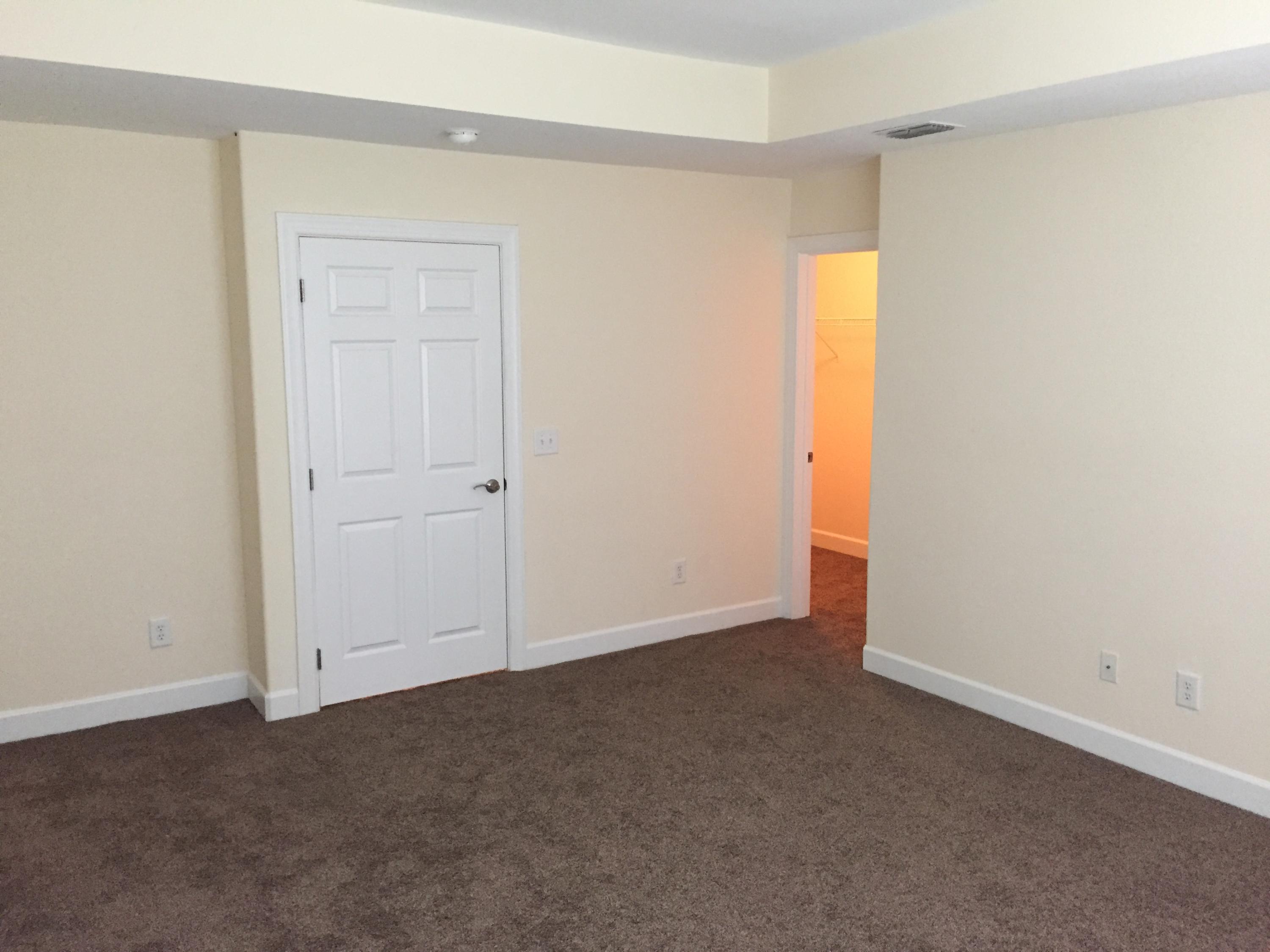 EAGLE BAY - Residential Lease