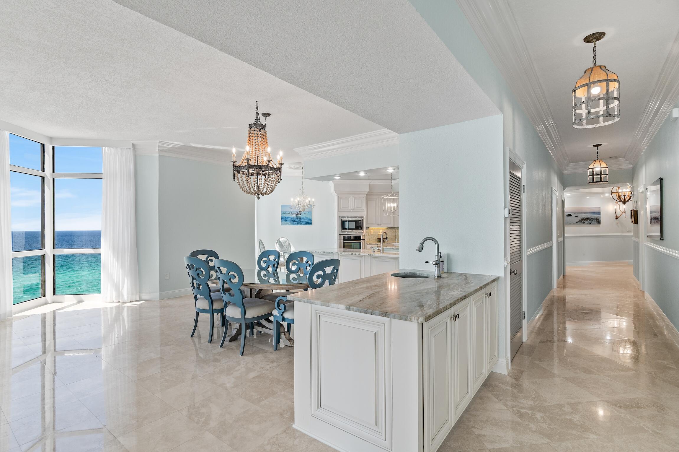 REGENCY TOWERS - Residential