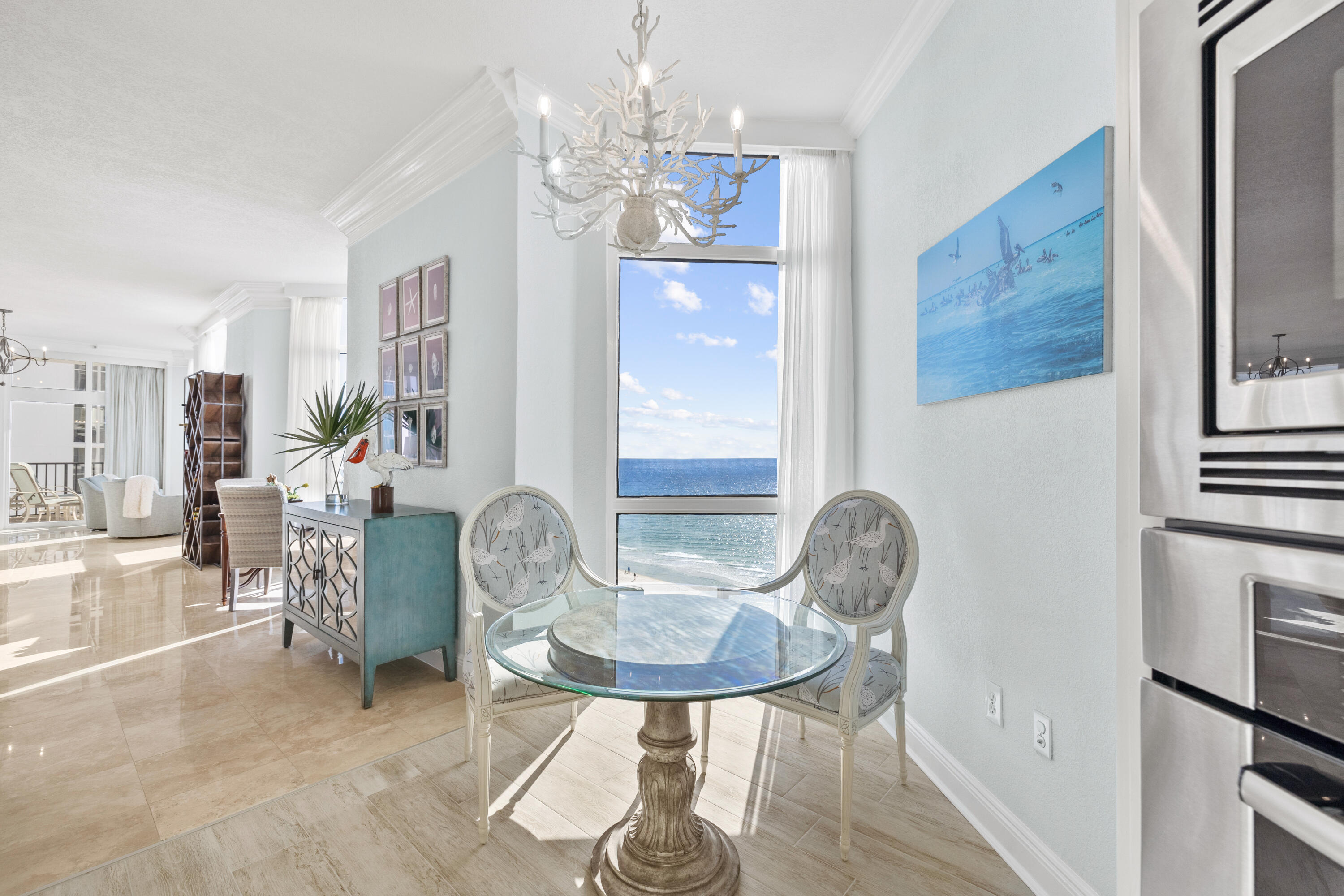 REGENCY TOWERS - Residential