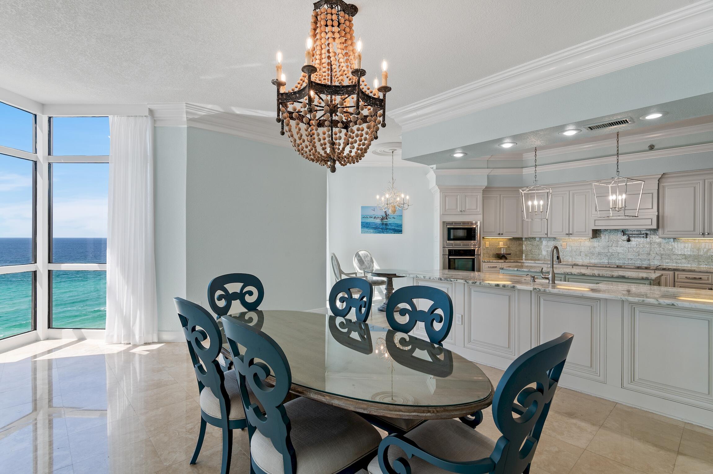 REGENCY TOWERS - Residential