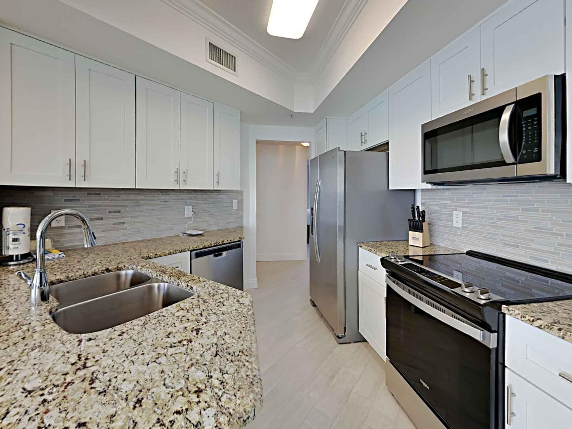 SILVER BEACH TOWERS WEST - Residential