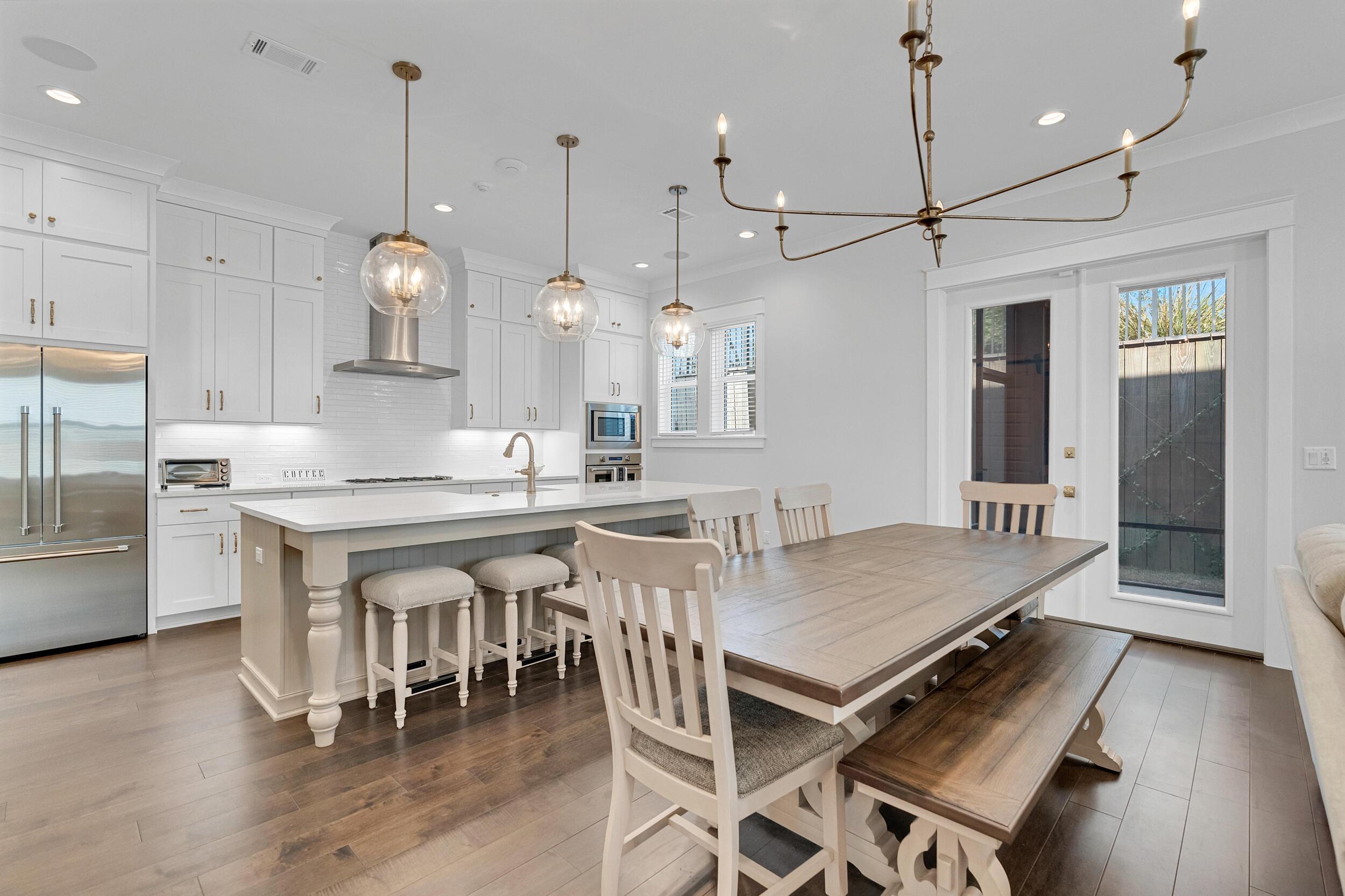 RIDGEWALK - Residential