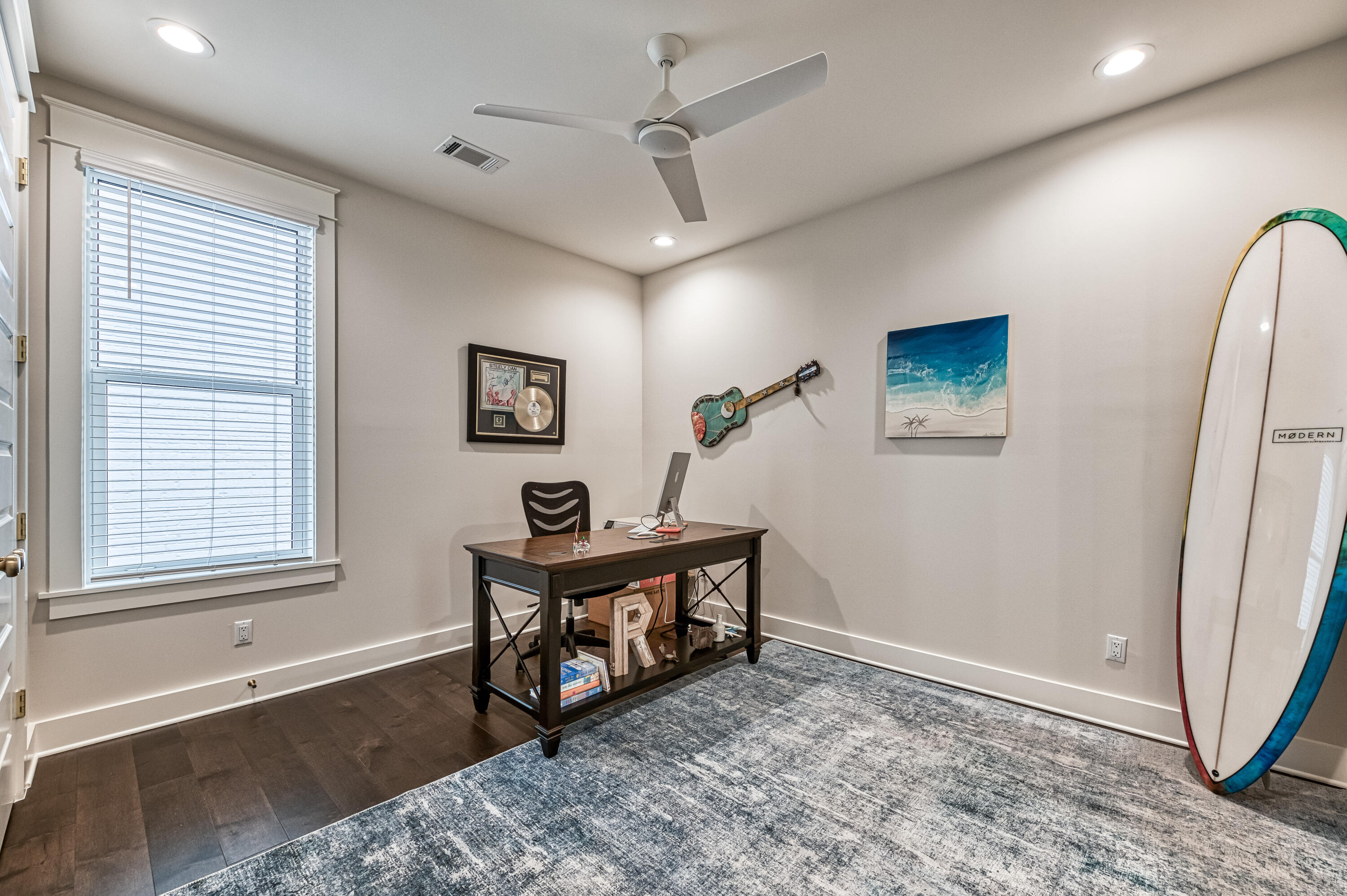 RIDGEWALK - Residential