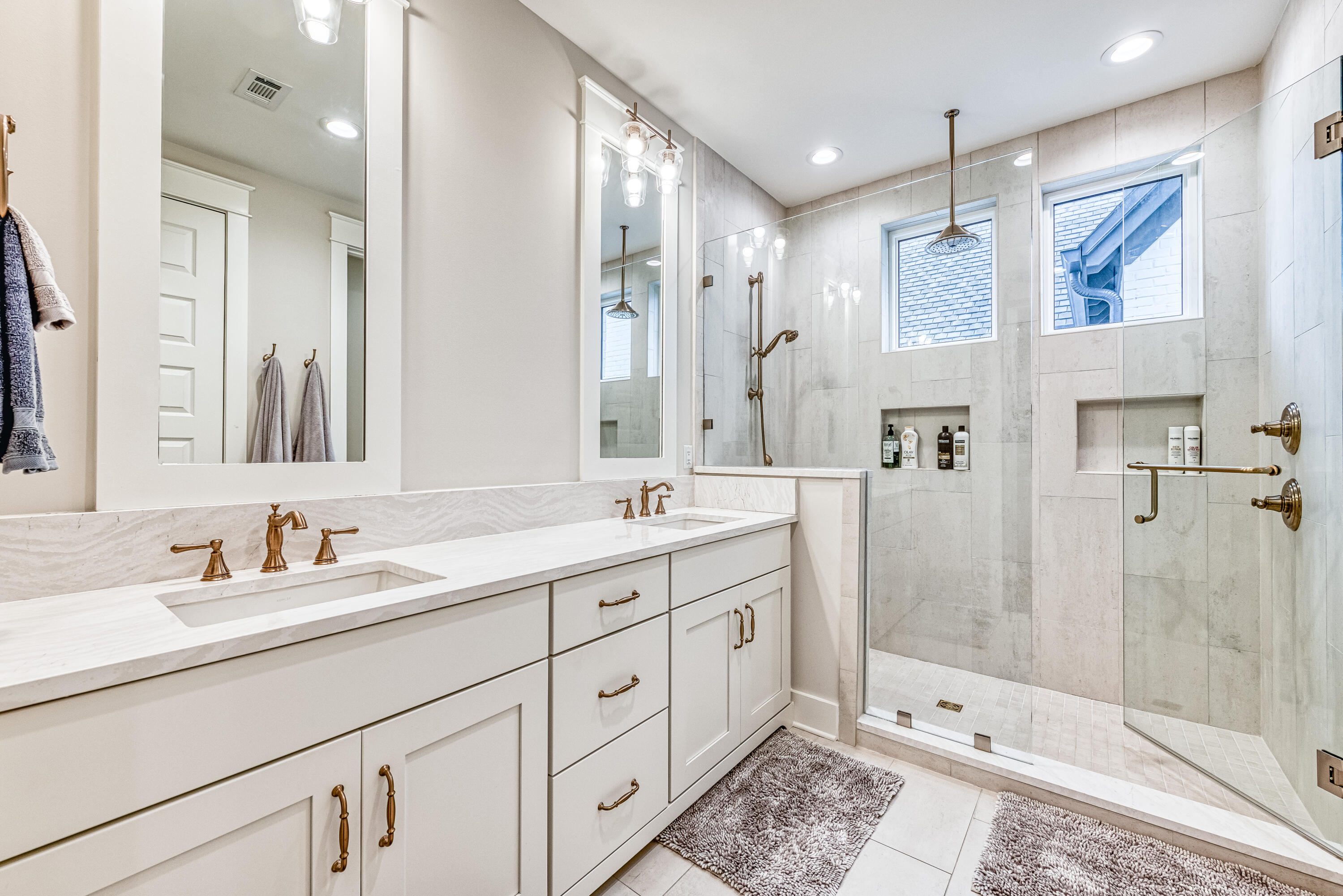 RIDGEWALK - Residential