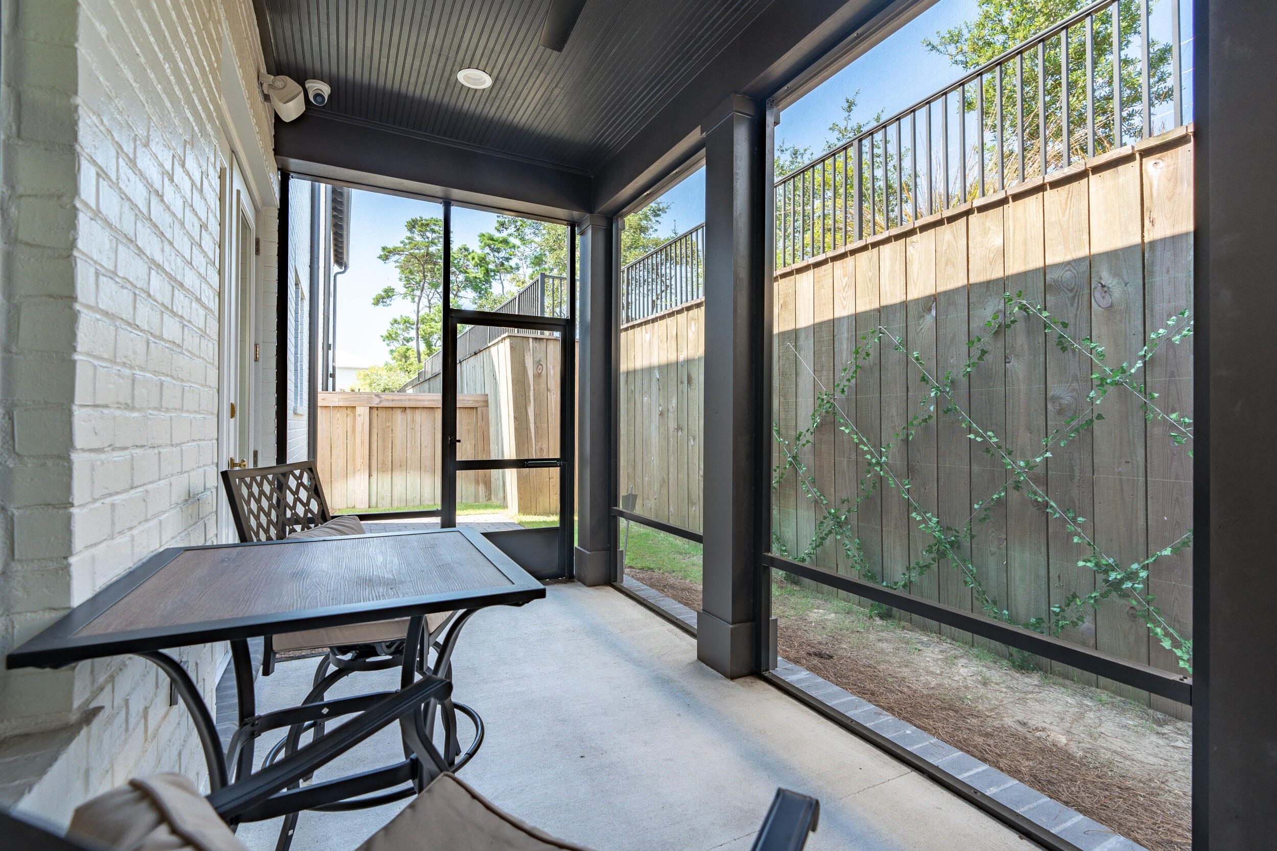 RIDGEWALK - Residential