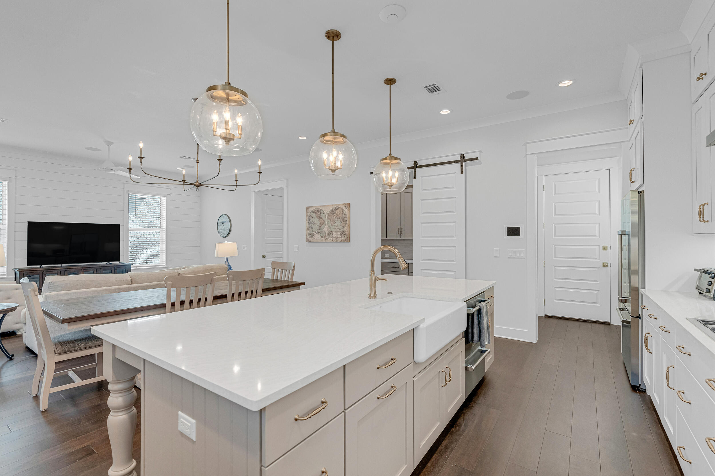 RIDGEWALK - Residential