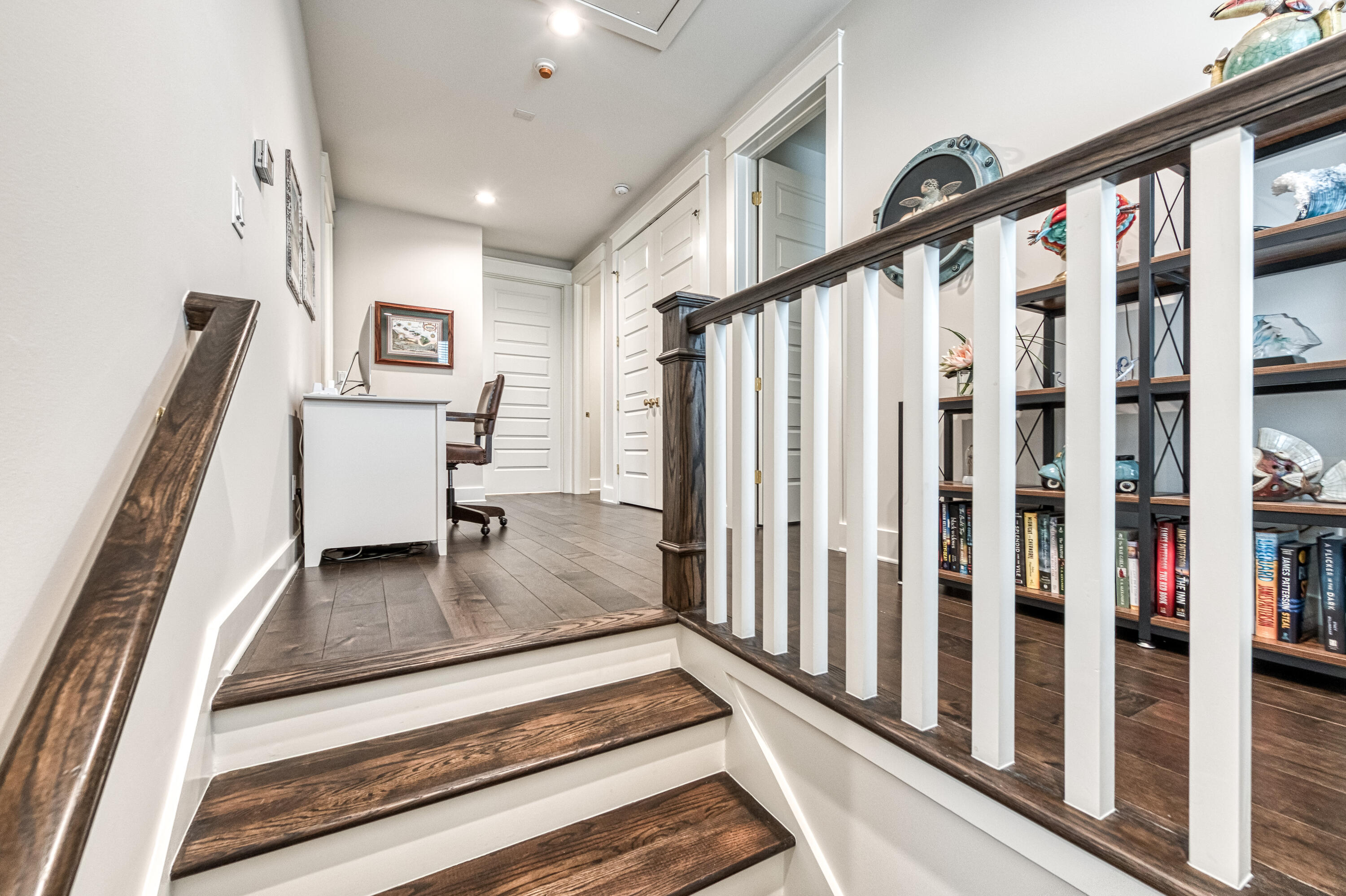 RIDGEWALK - Residential