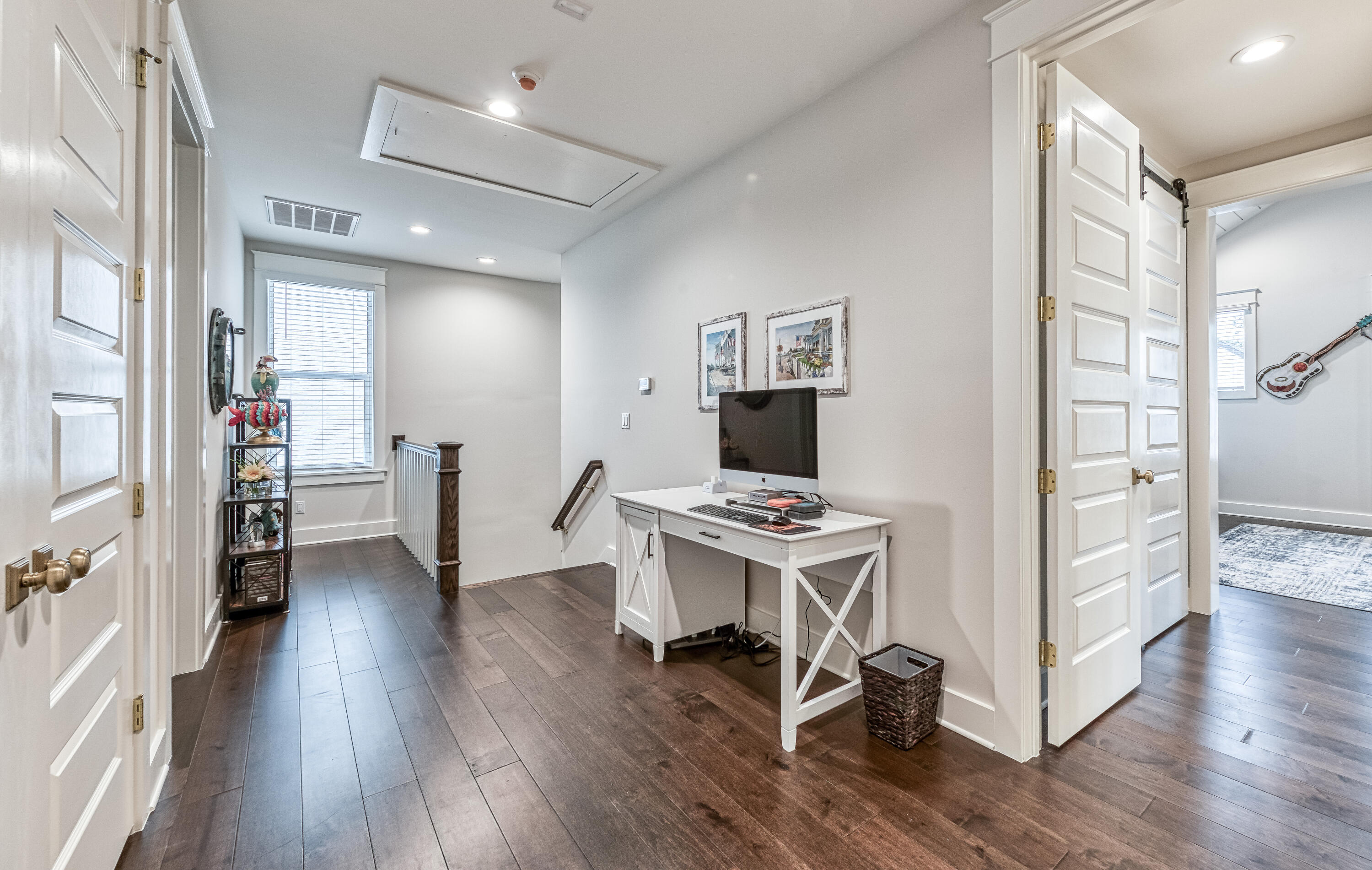 RIDGEWALK - Residential