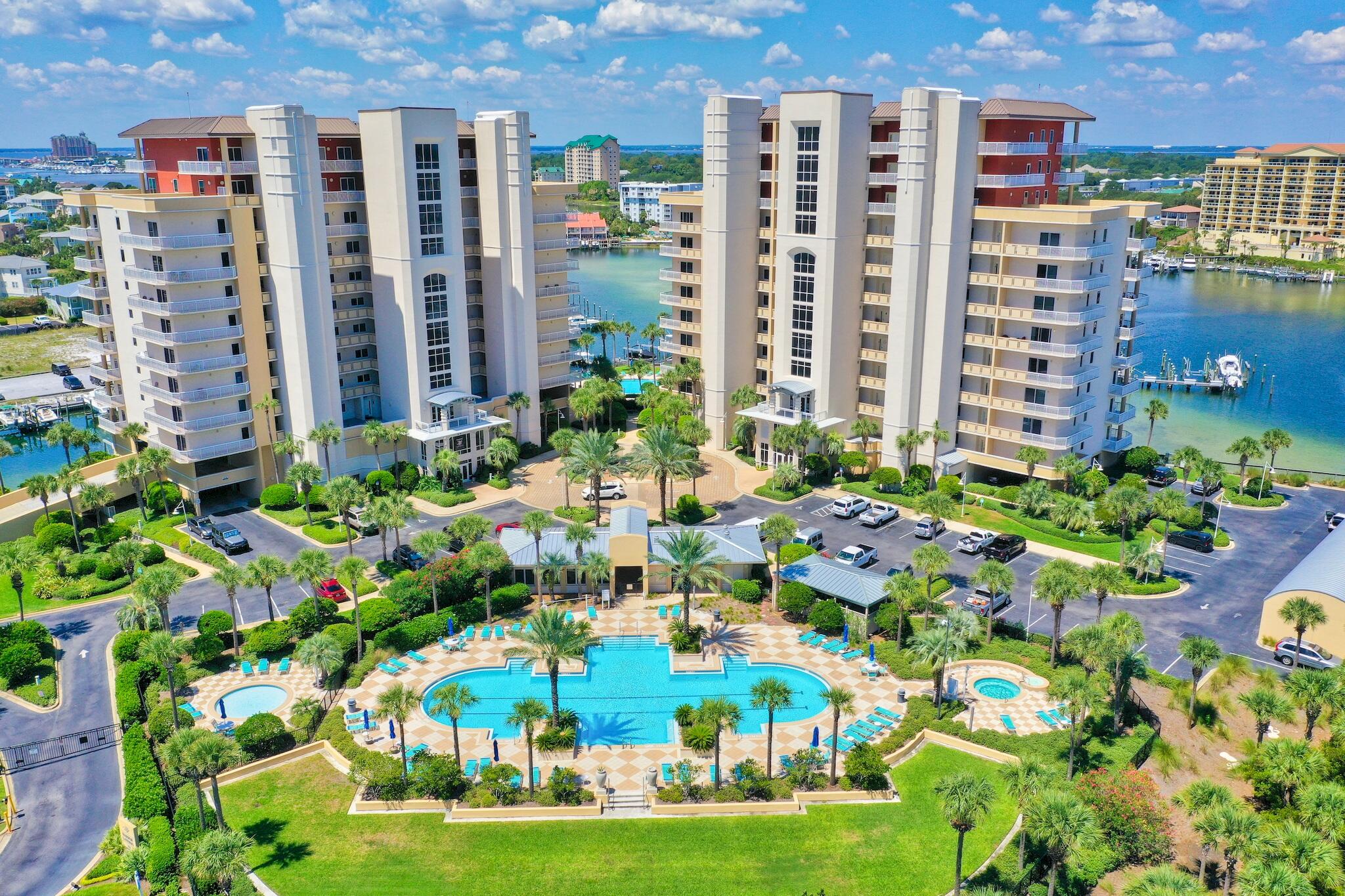 HARBOR LANDING - Residential