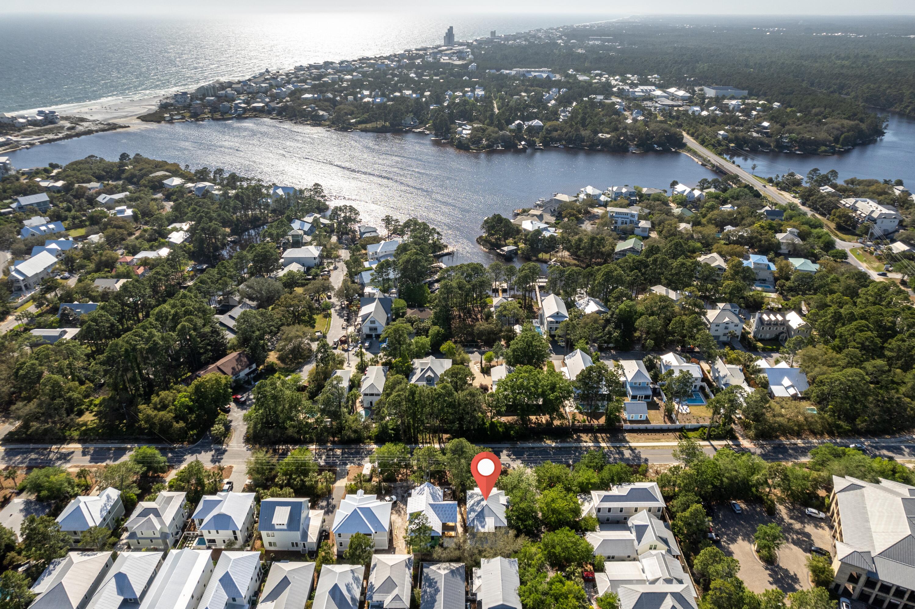 COTTAGES AT EASTERN LAKE - Residential