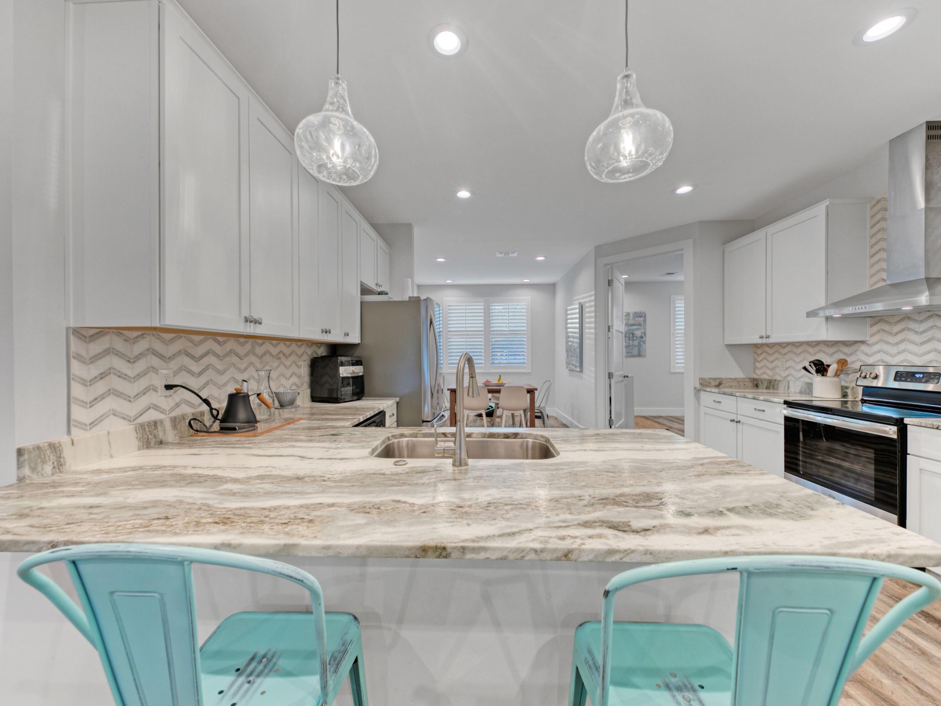 SHELTER COVE ESTATES - Residential Lease