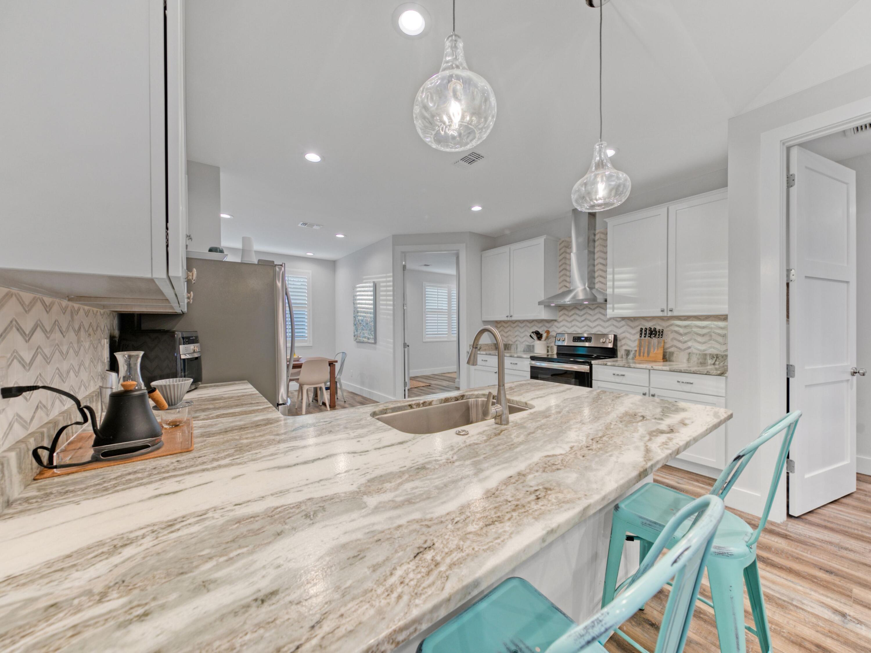 SHELTER COVE ESTATES - Residential Lease