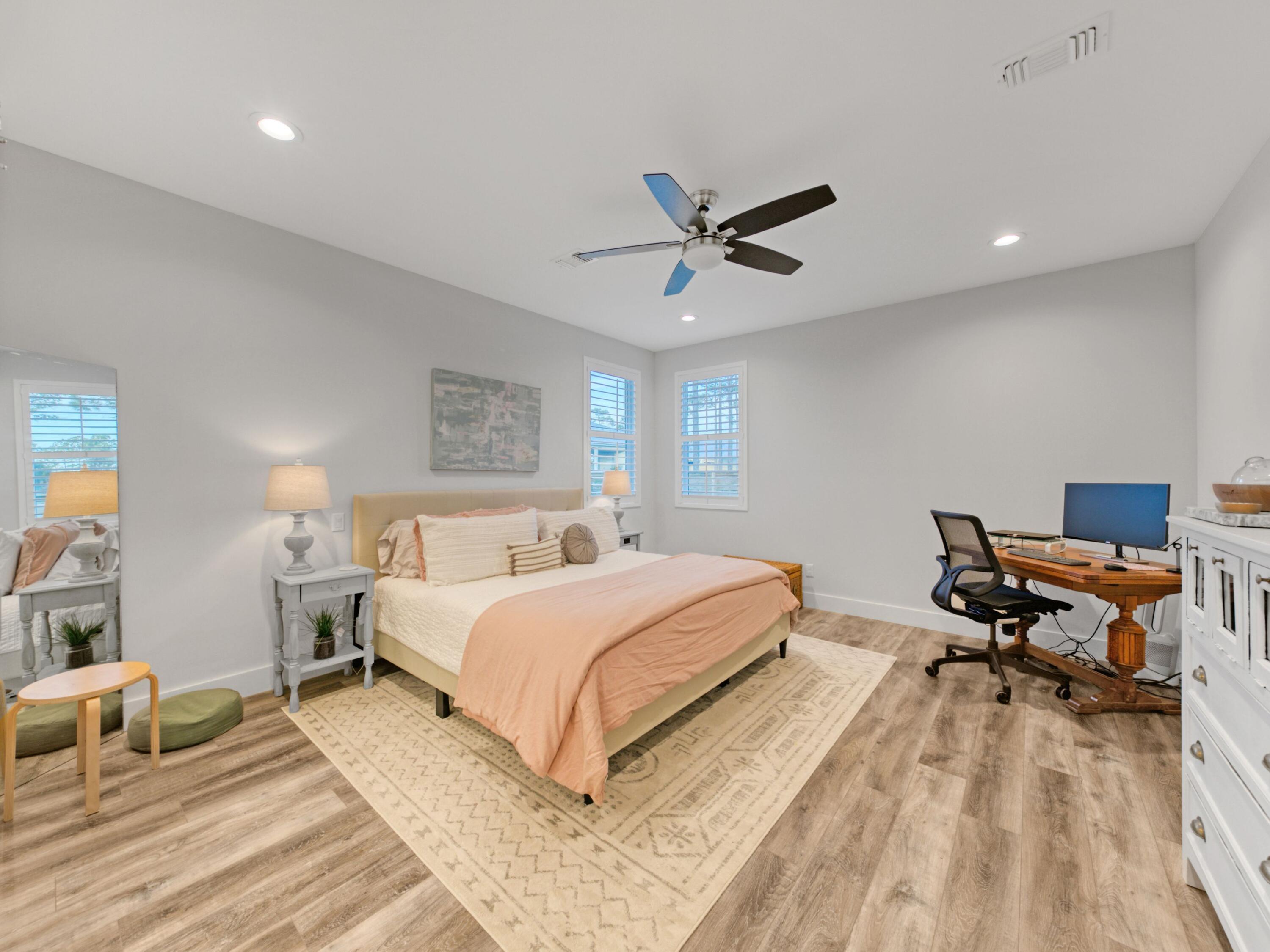 SHELTER COVE ESTATES - Residential Lease