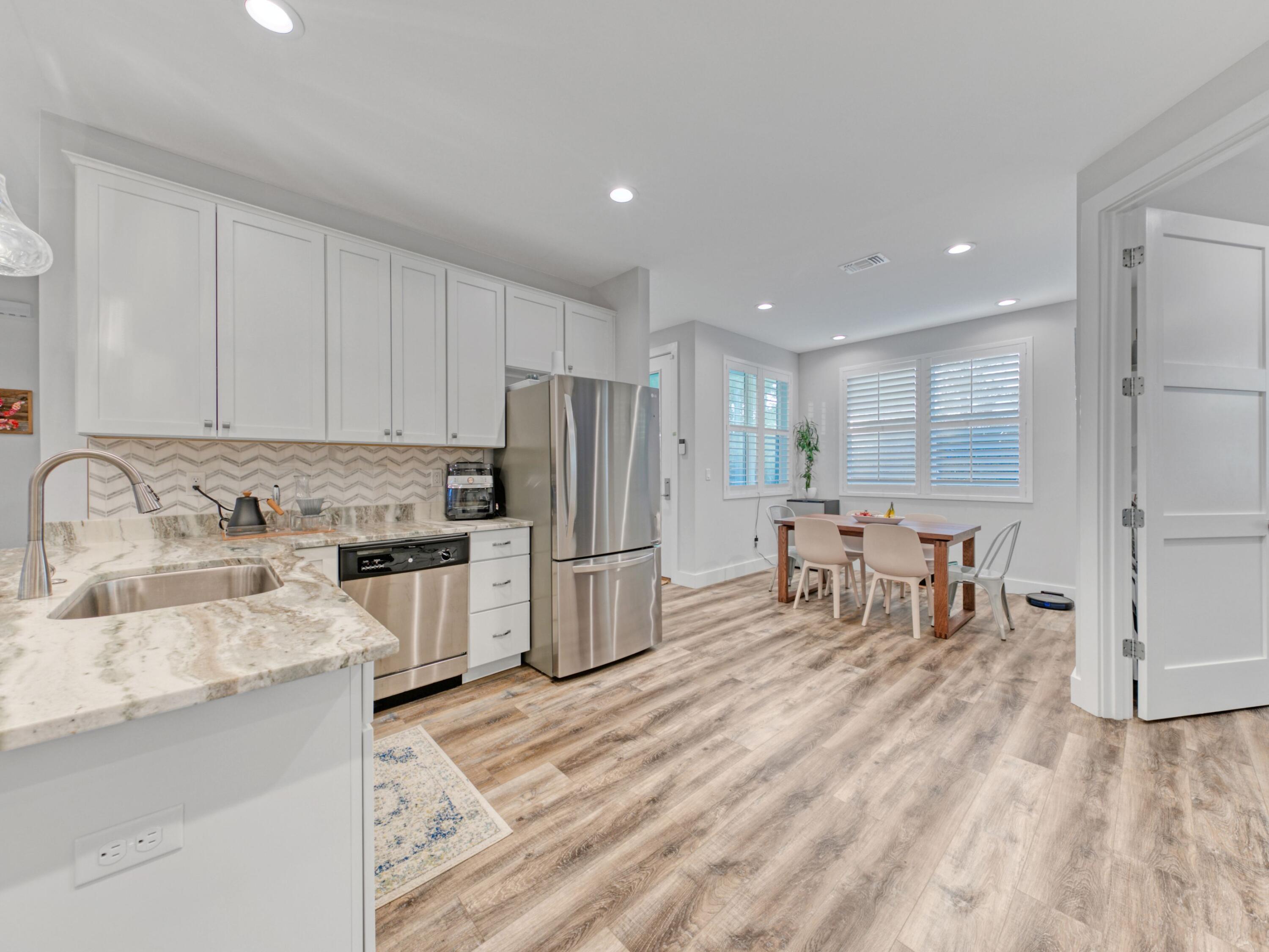 SHELTER COVE ESTATES - Residential Lease