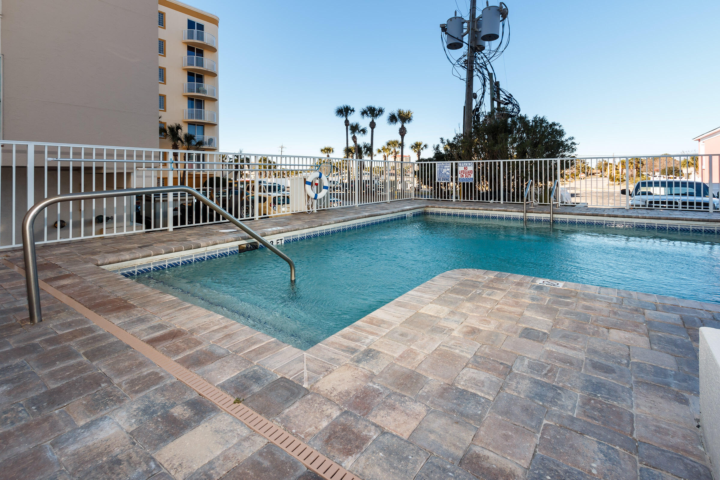 PALMS CONDO - Residential