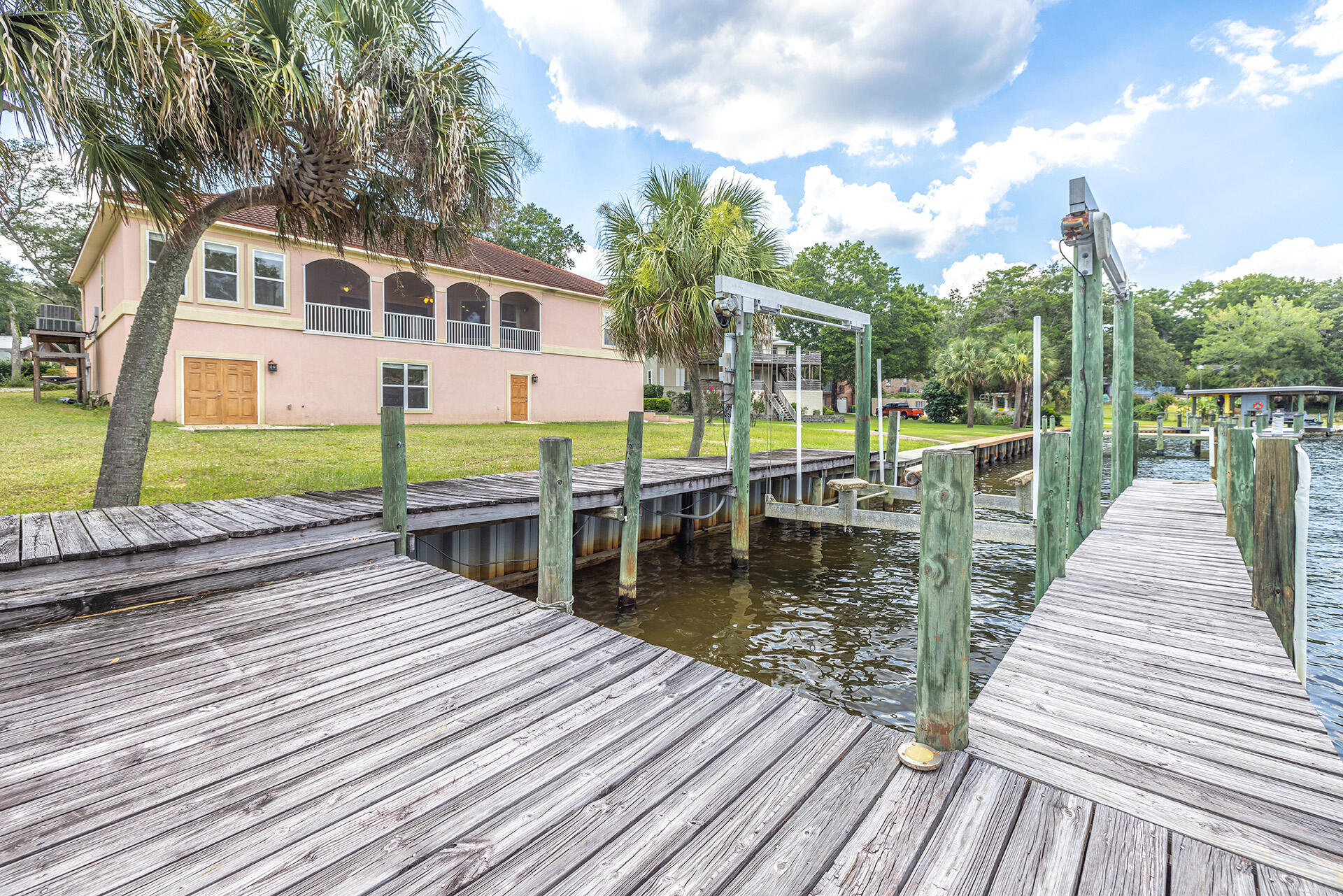 EDGEWATER VILLAGE - Residential