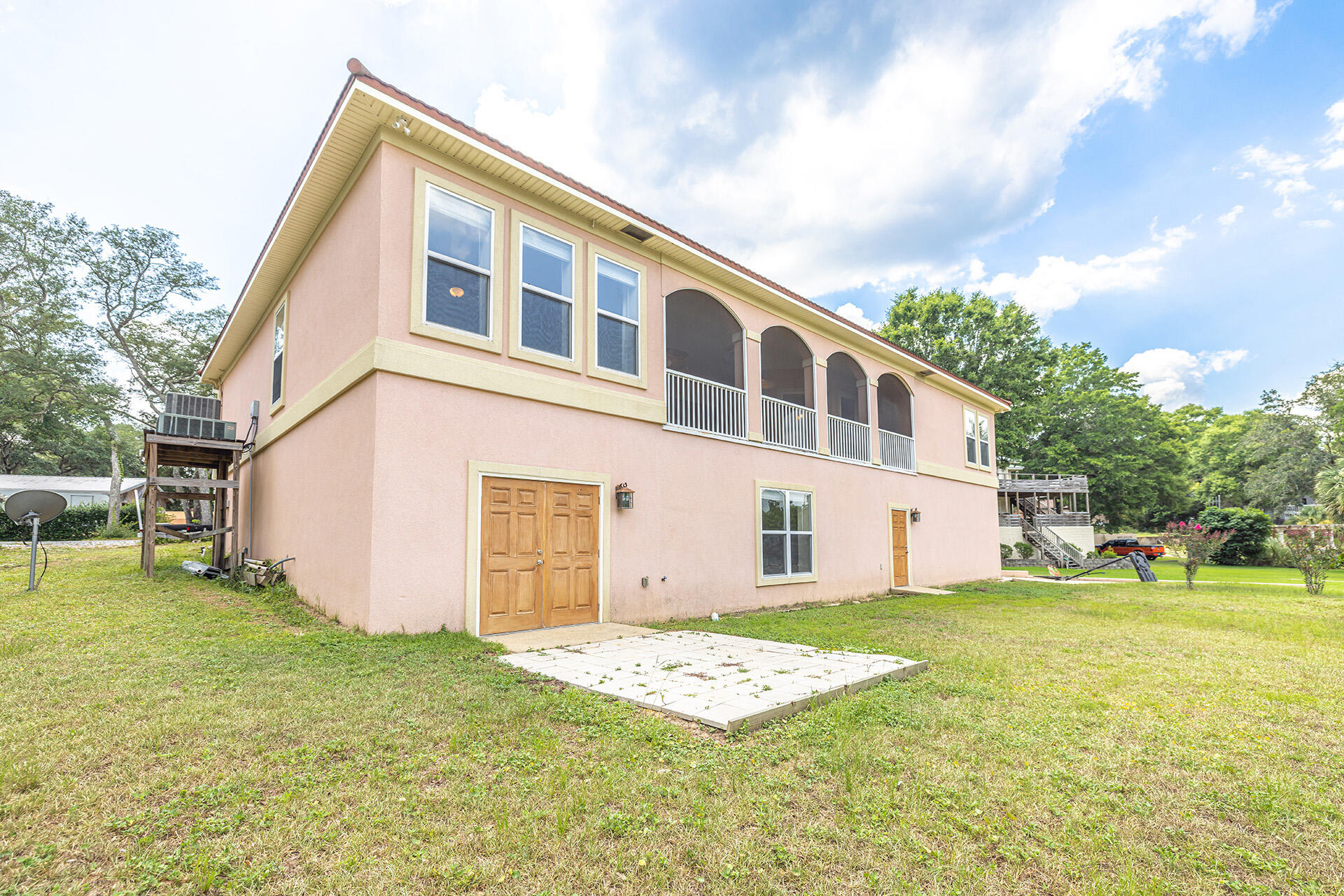 EDGEWATER VILLAGE - Residential
