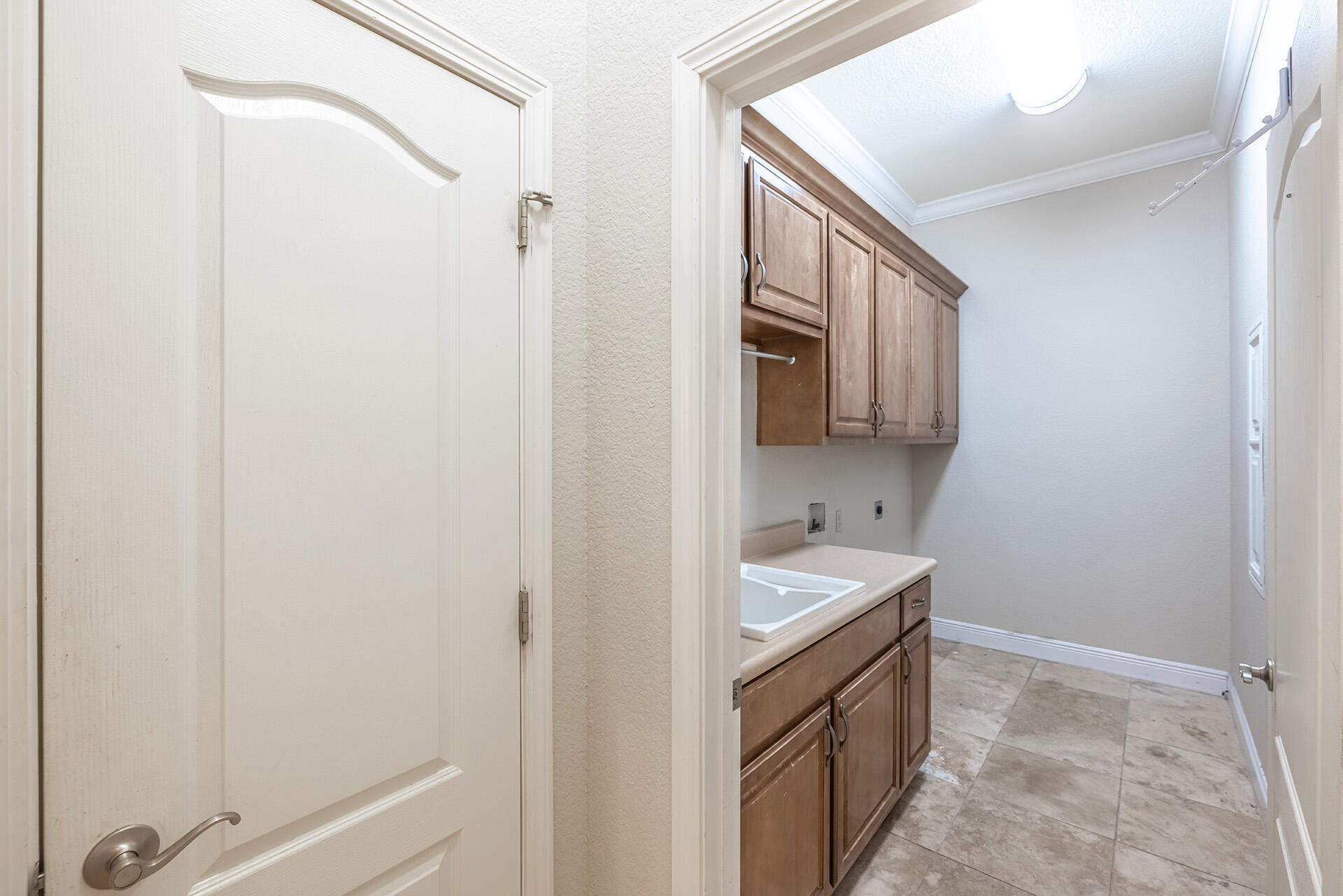 EDGEWATER VILLAGE - Residential