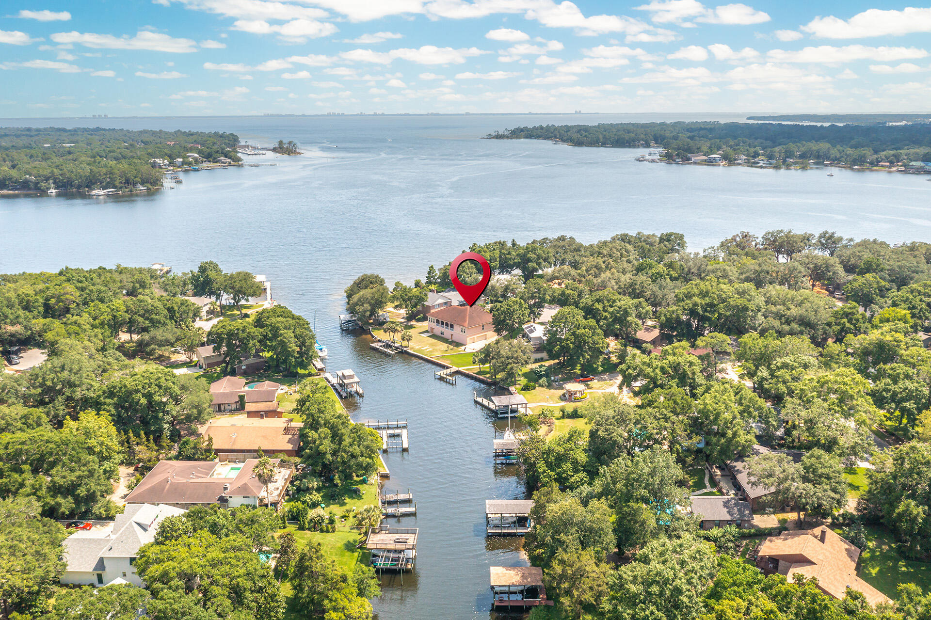 EDGEWATER VILLAGE - Residential