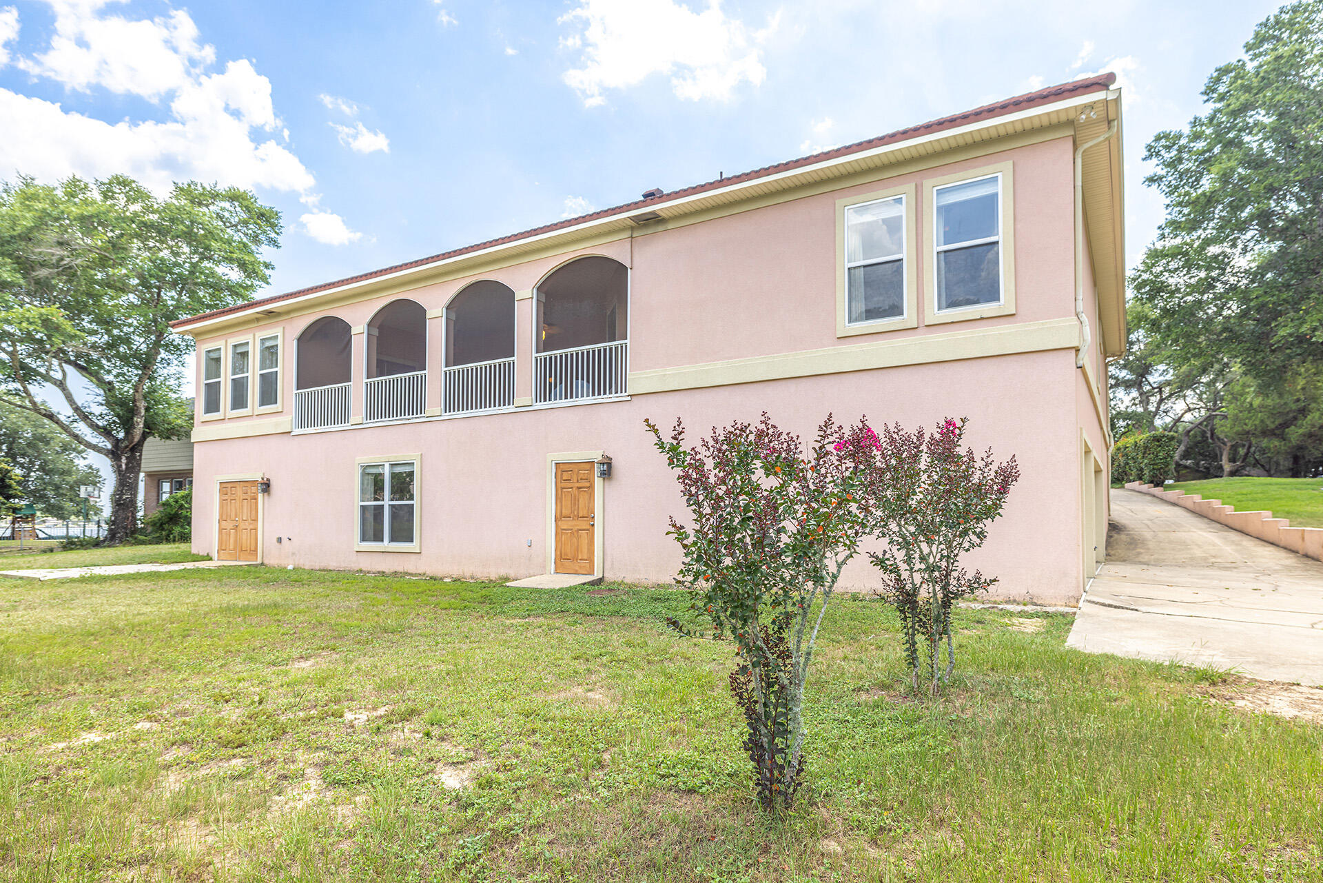 EDGEWATER VILLAGE - Residential
