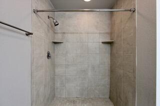 FOX VALLEY - Residential Lease