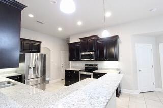 FOX VALLEY - Residential Lease