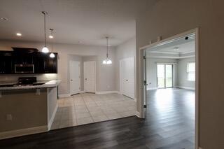 FOX VALLEY - Residential Lease