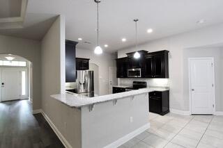 FOX VALLEY - Residential Lease