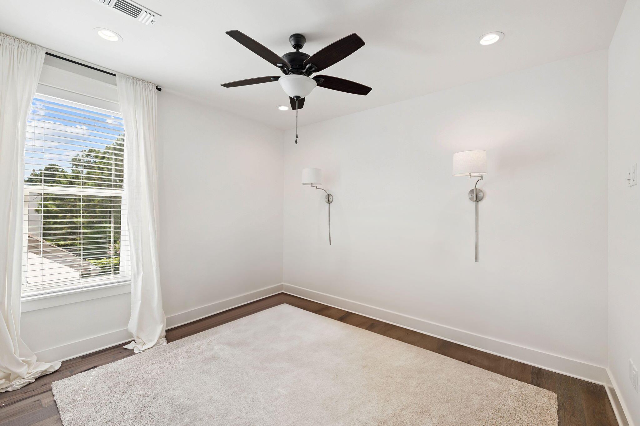 RidgeWalk - Residential