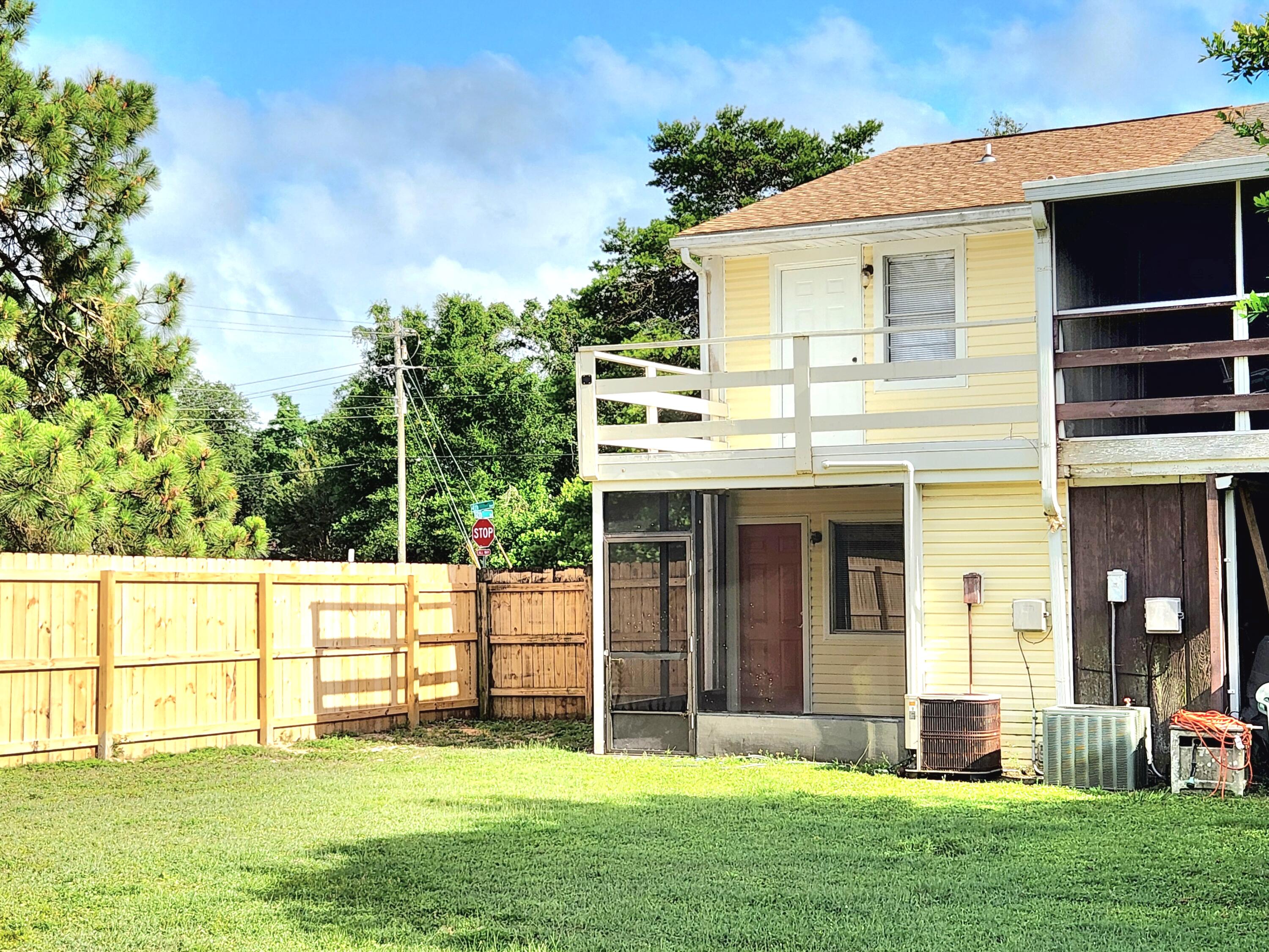 PORT DIXIE - Residential Lease