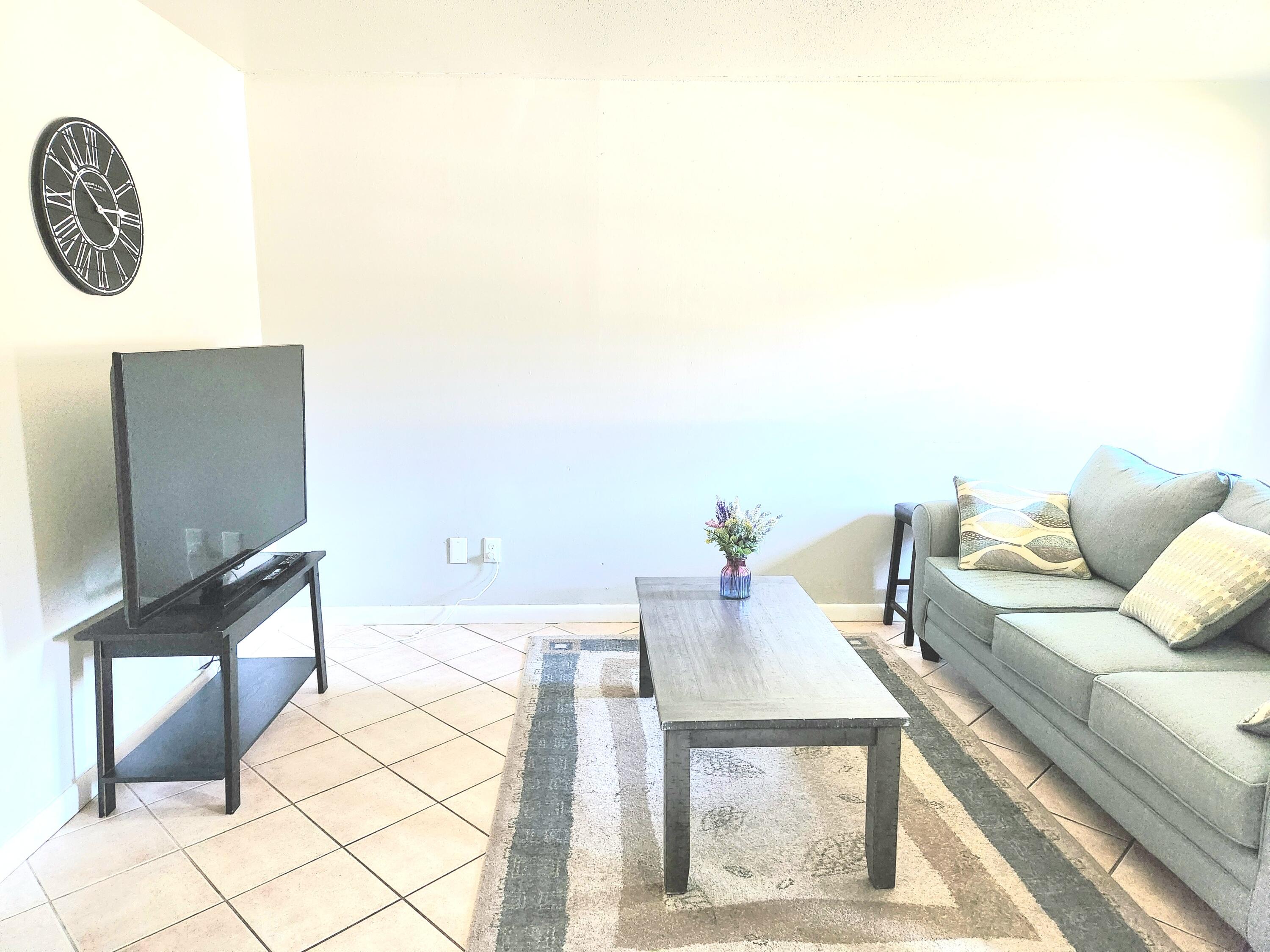 PORT DIXIE - Residential Lease
