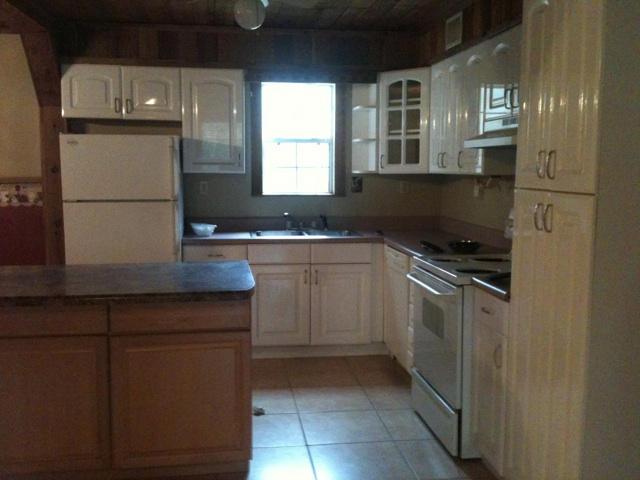 HIGHLAND HILLS - Residential Lease