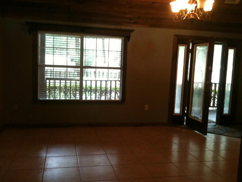 HIGHLAND HILLS - Residential Lease