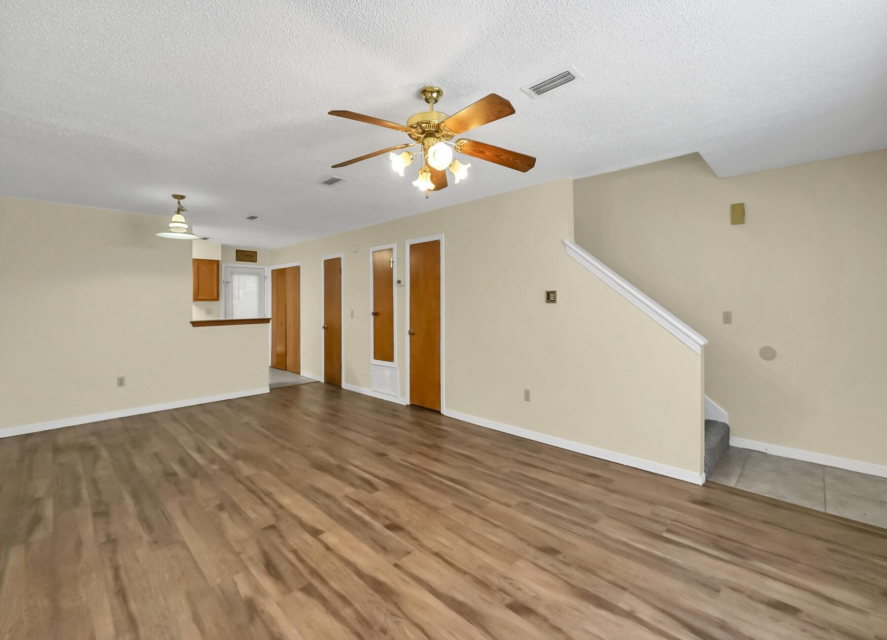 CARMEL VILLAGE T/H - Residential Lease