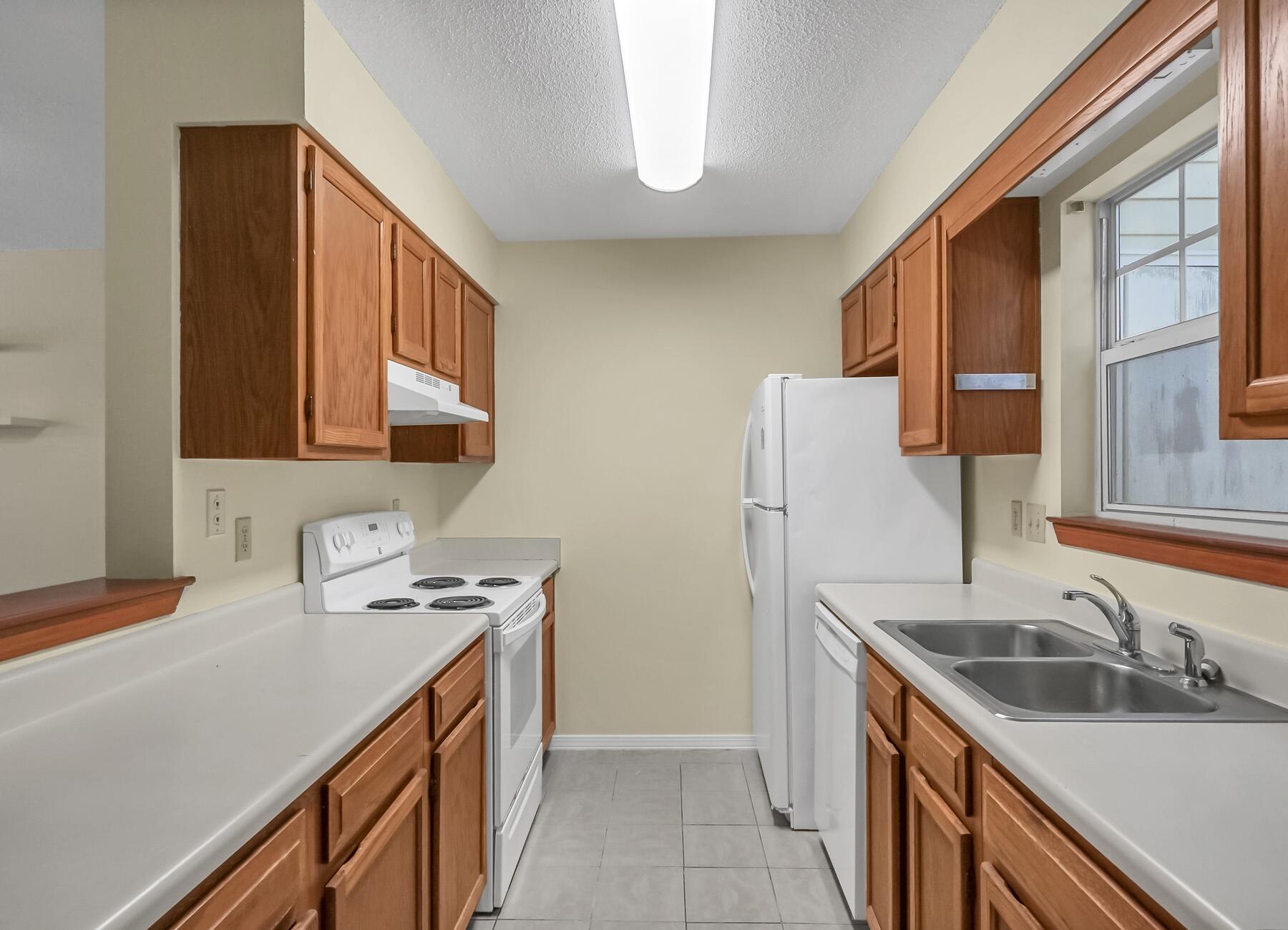CARMEL VILLAGE T/H - Residential Lease