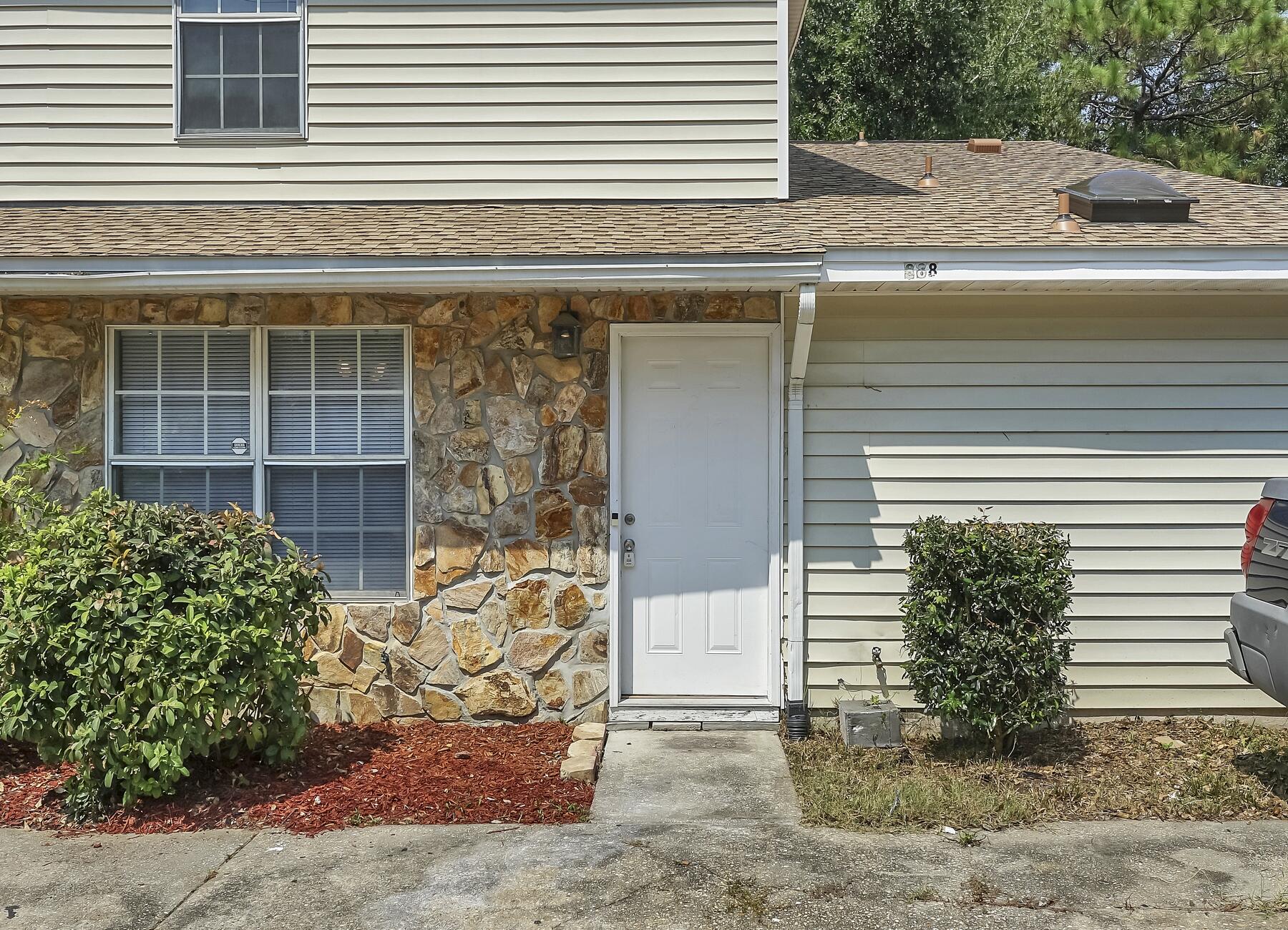 CARMEL VILLAGE T/H - Residential Lease