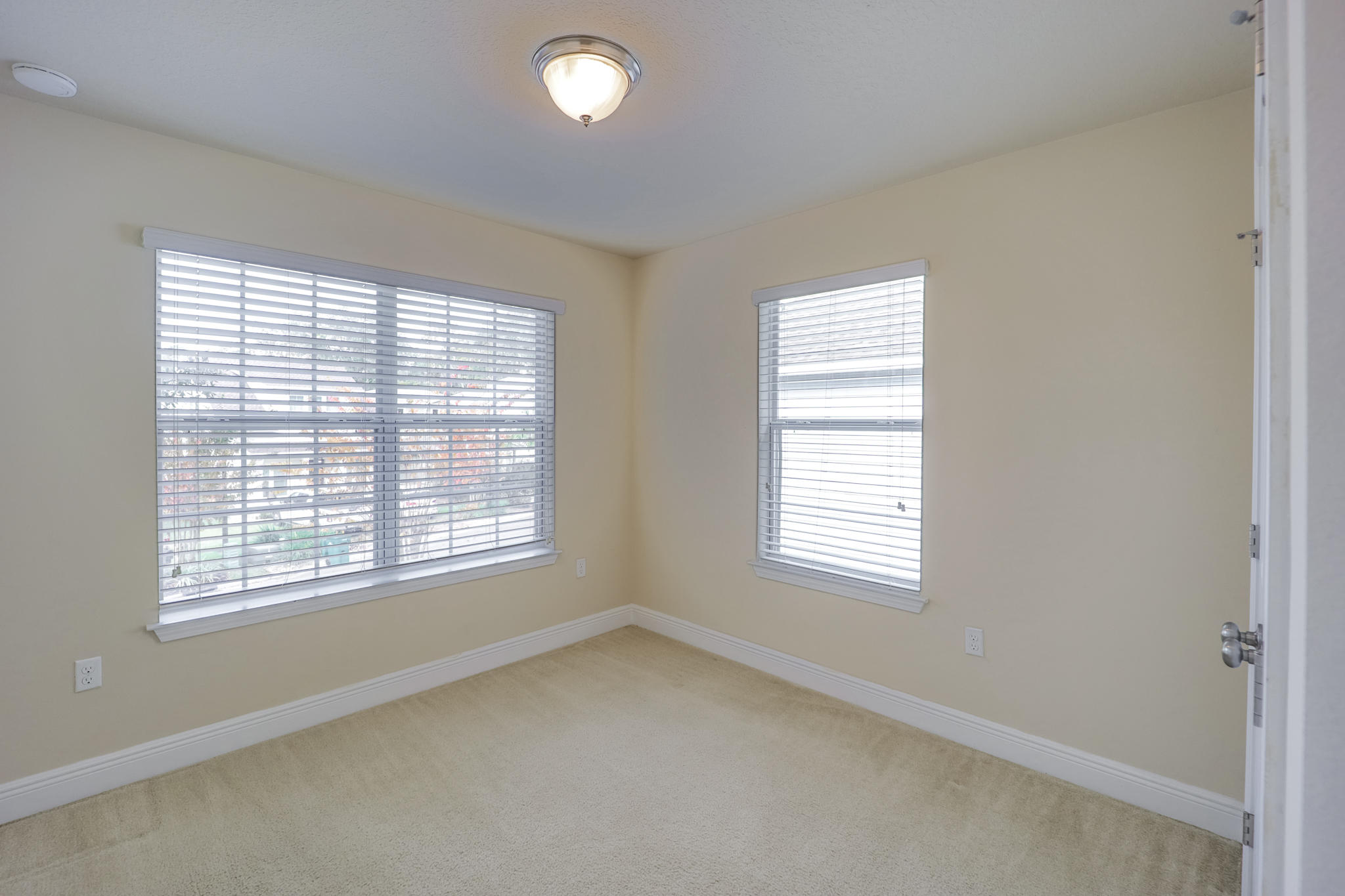 SACRED OAKS PH 1 - Residential Lease