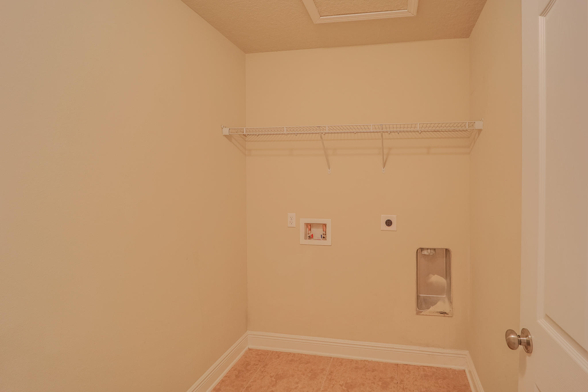 SACRED OAKS PH 1 - Residential Lease